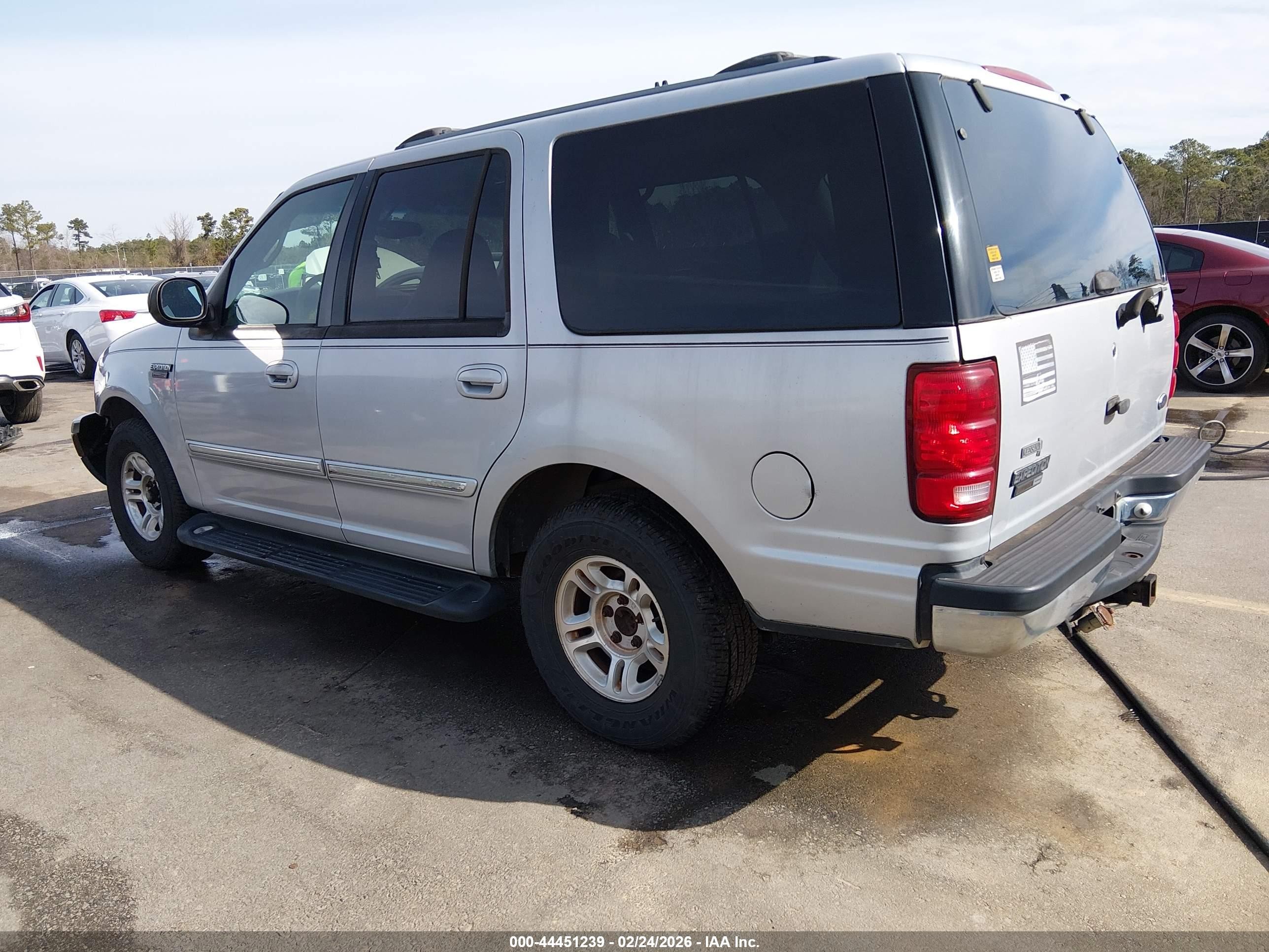 2000 Ford Expedition Xlt Silver vin: 1FMRU1566YLB30093