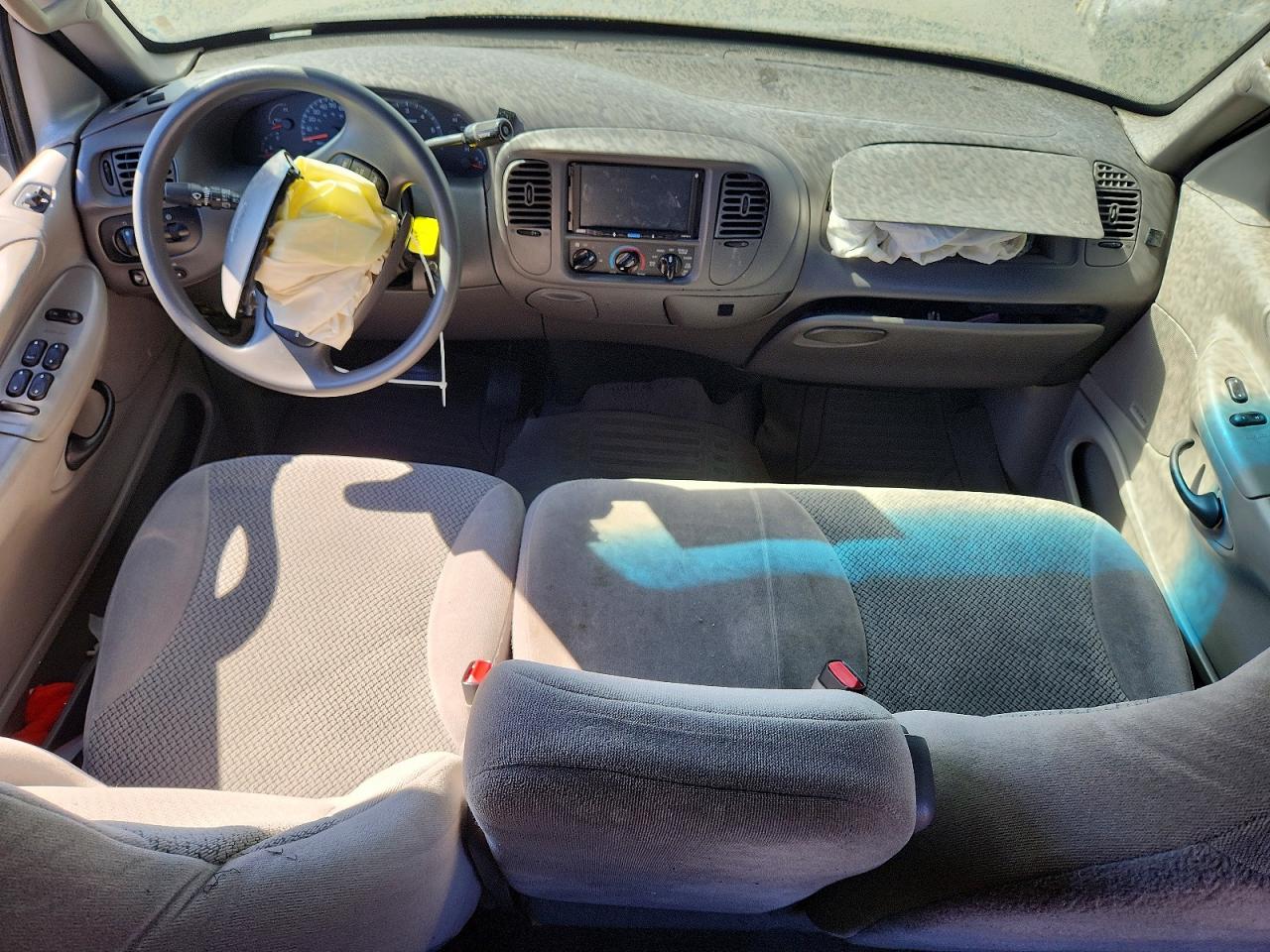 2000 Ford Expedition Xlt Black vin: 1FMRU1567YLB14873