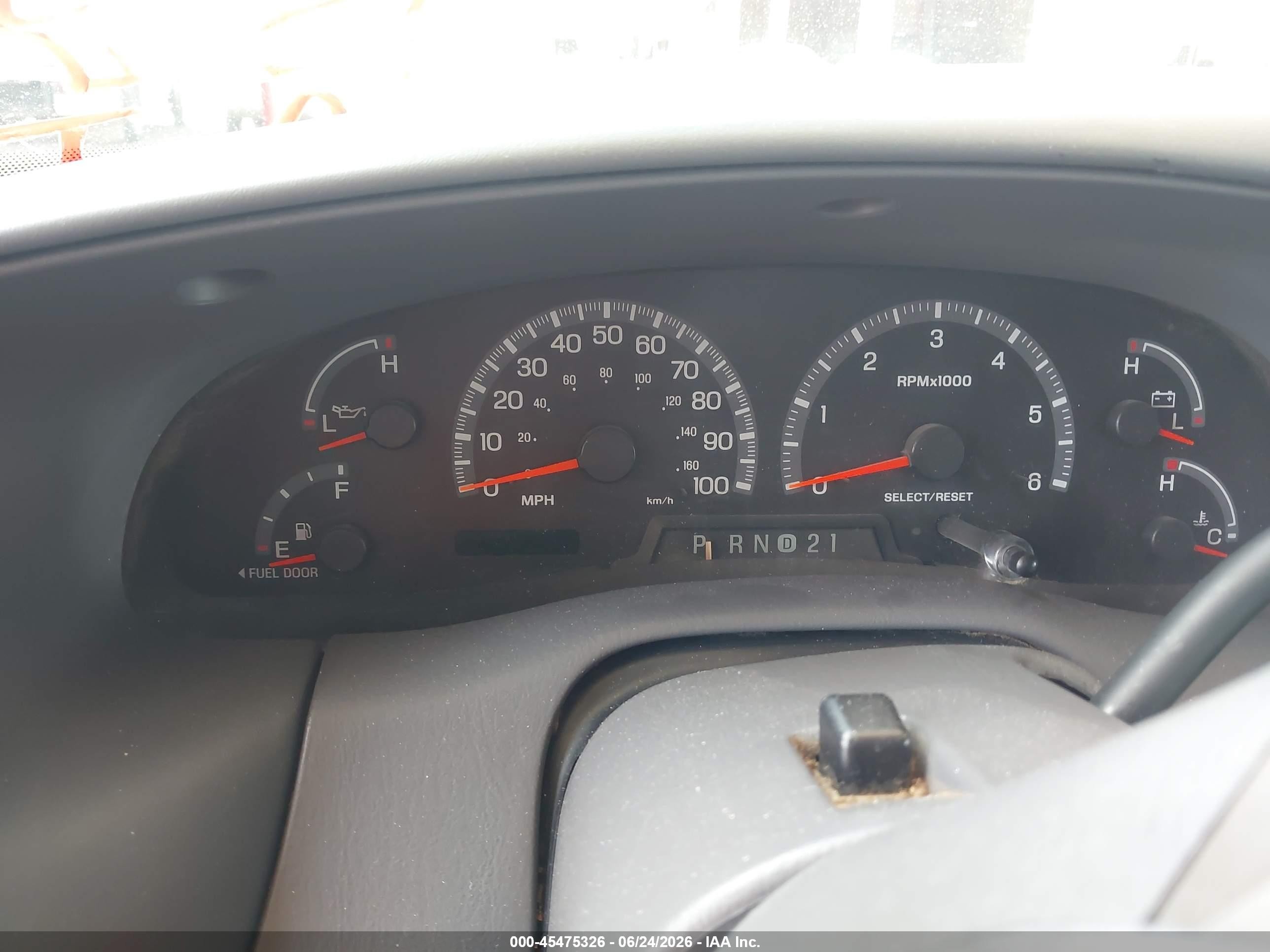 2000 Ford Expedition Xlt Gray vin: 1FMRU1567YLB77164