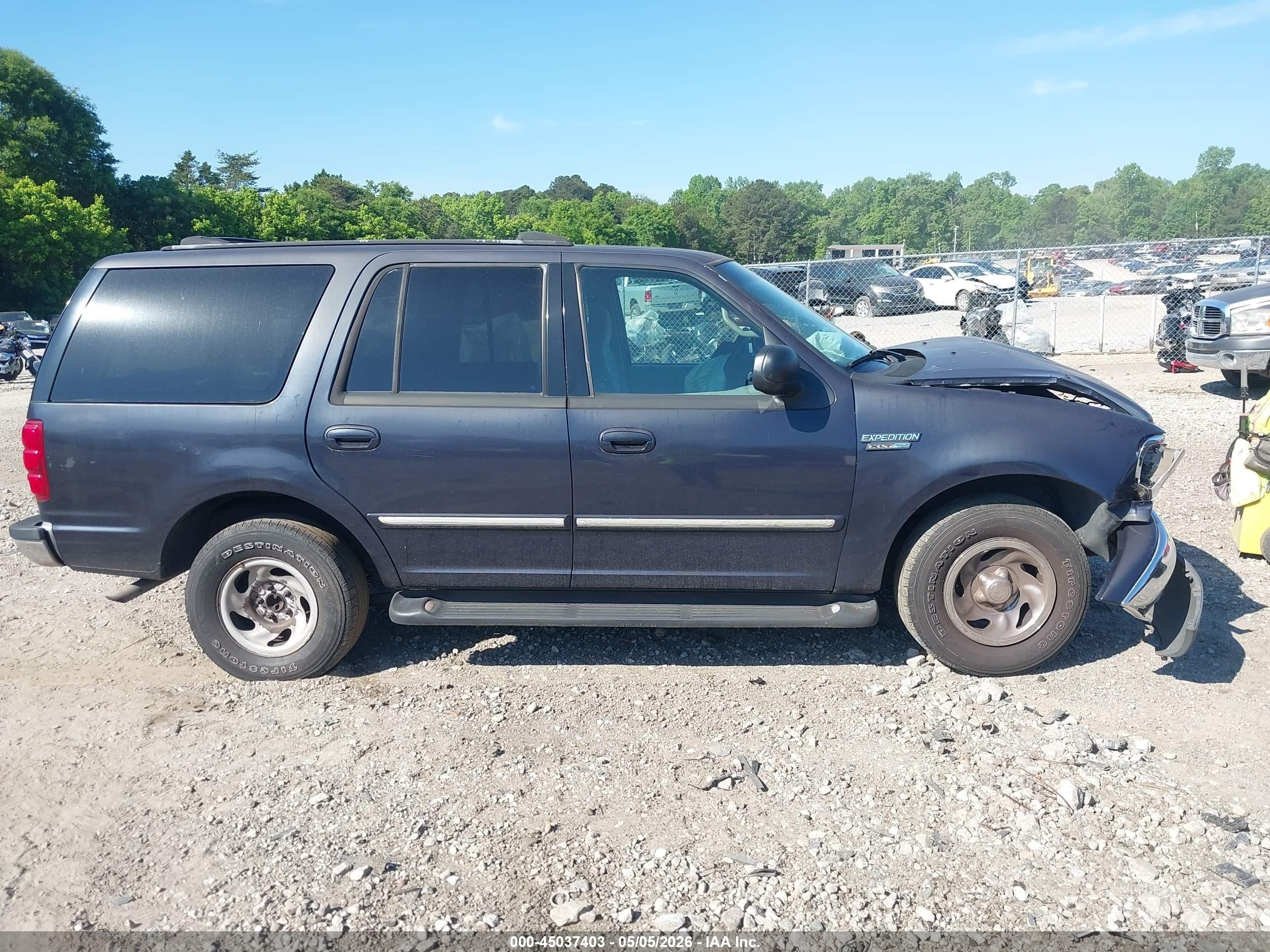 2000 Ford Expedition Xlt Blue vin: 1FMRU1567YLB93235