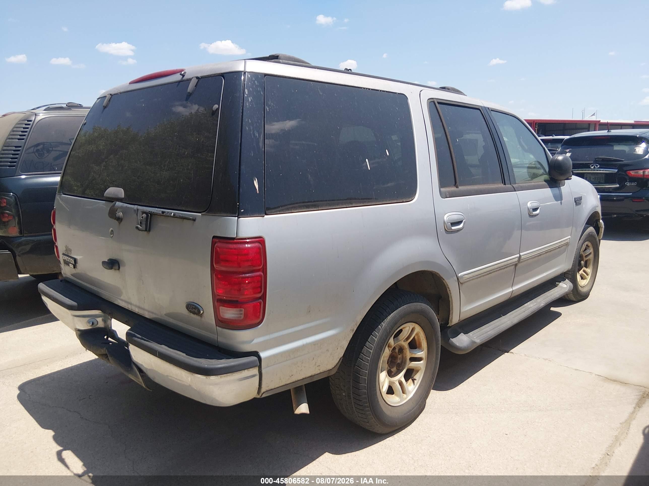 2000 Ford Expedition Xlt Silver vin: 1FMRU1567YLC21986
