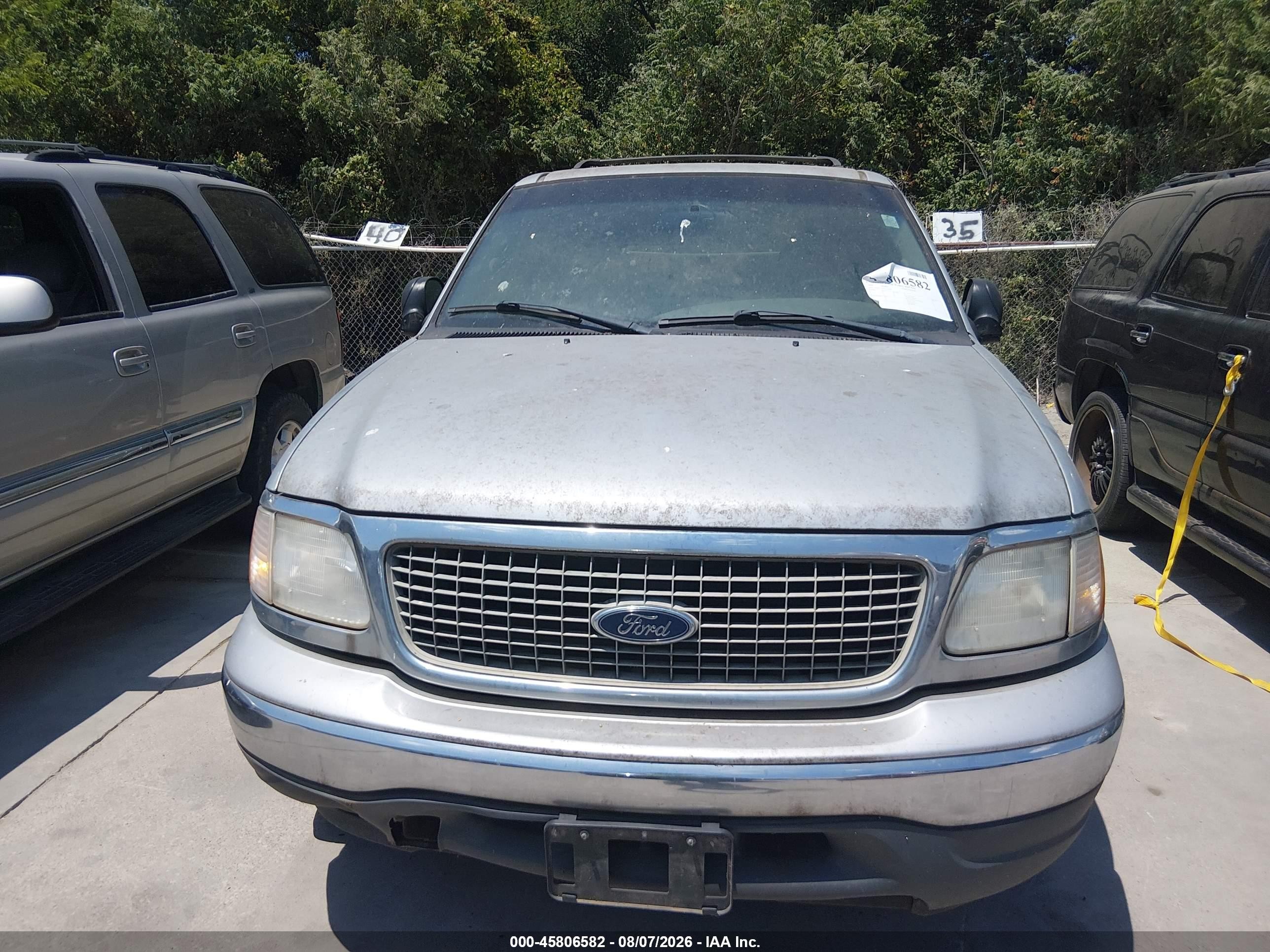 2000 Ford Expedition Xlt Silver vin: 1FMRU1567YLC21986