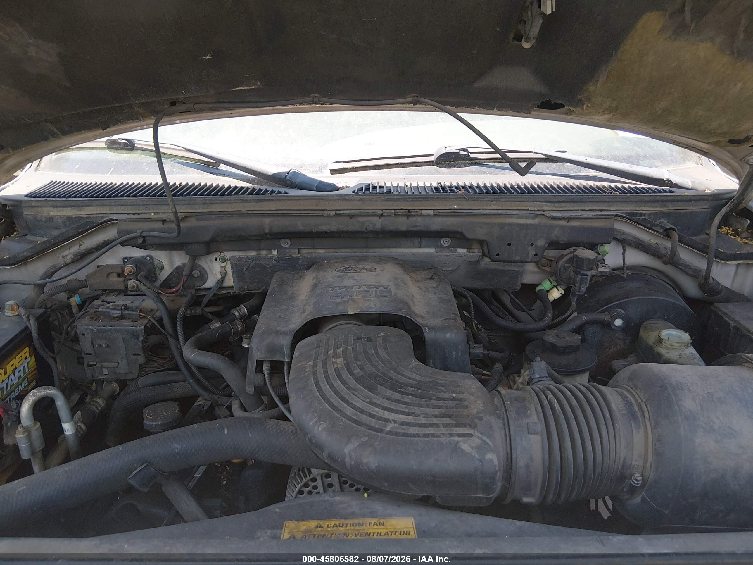 2000 Ford Expedition Xlt Silver vin: 1FMRU1567YLC21986
