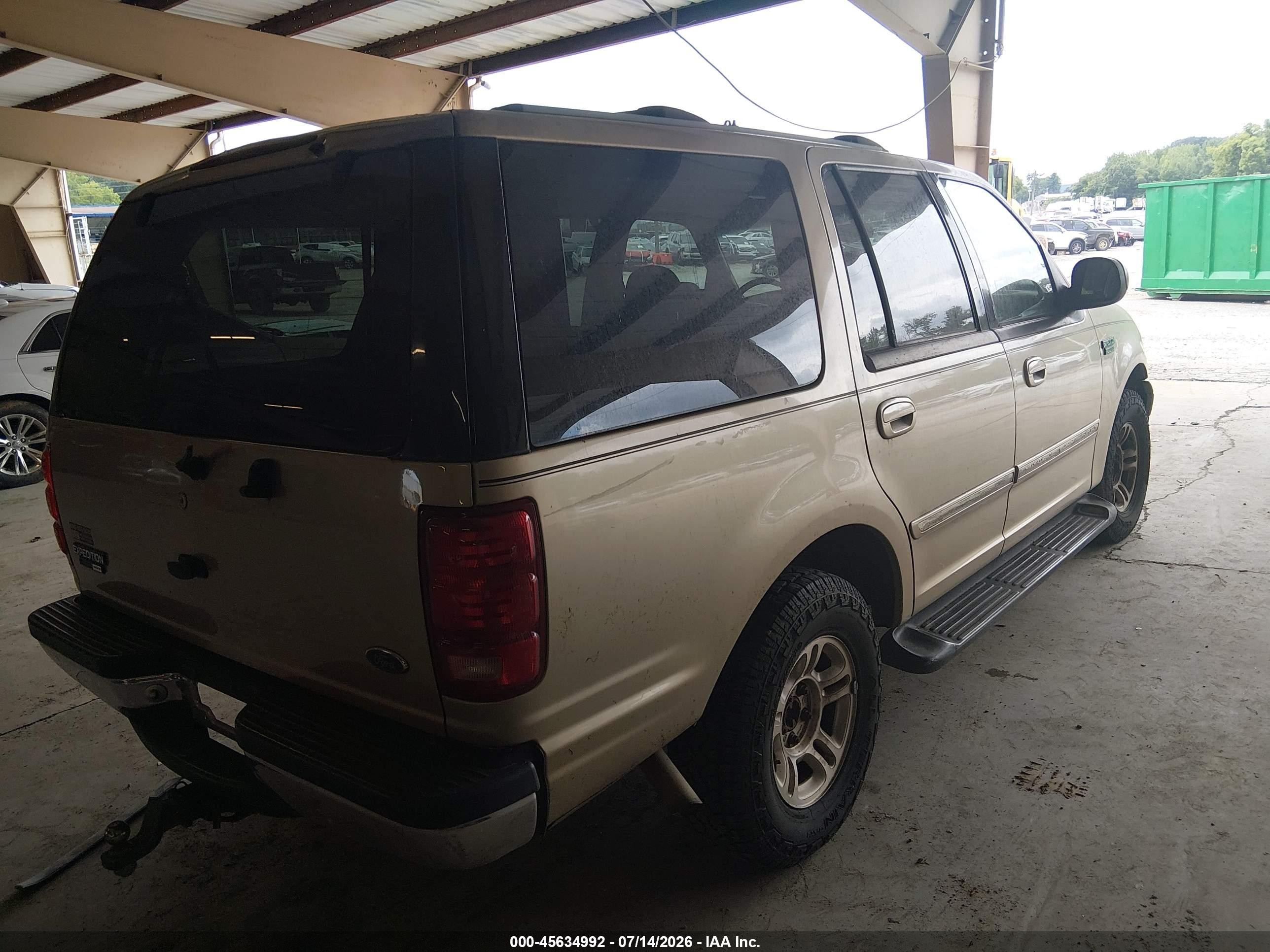 2000 Ford Expedition Xlt Gold vin: 1FMRU1568YLB25395