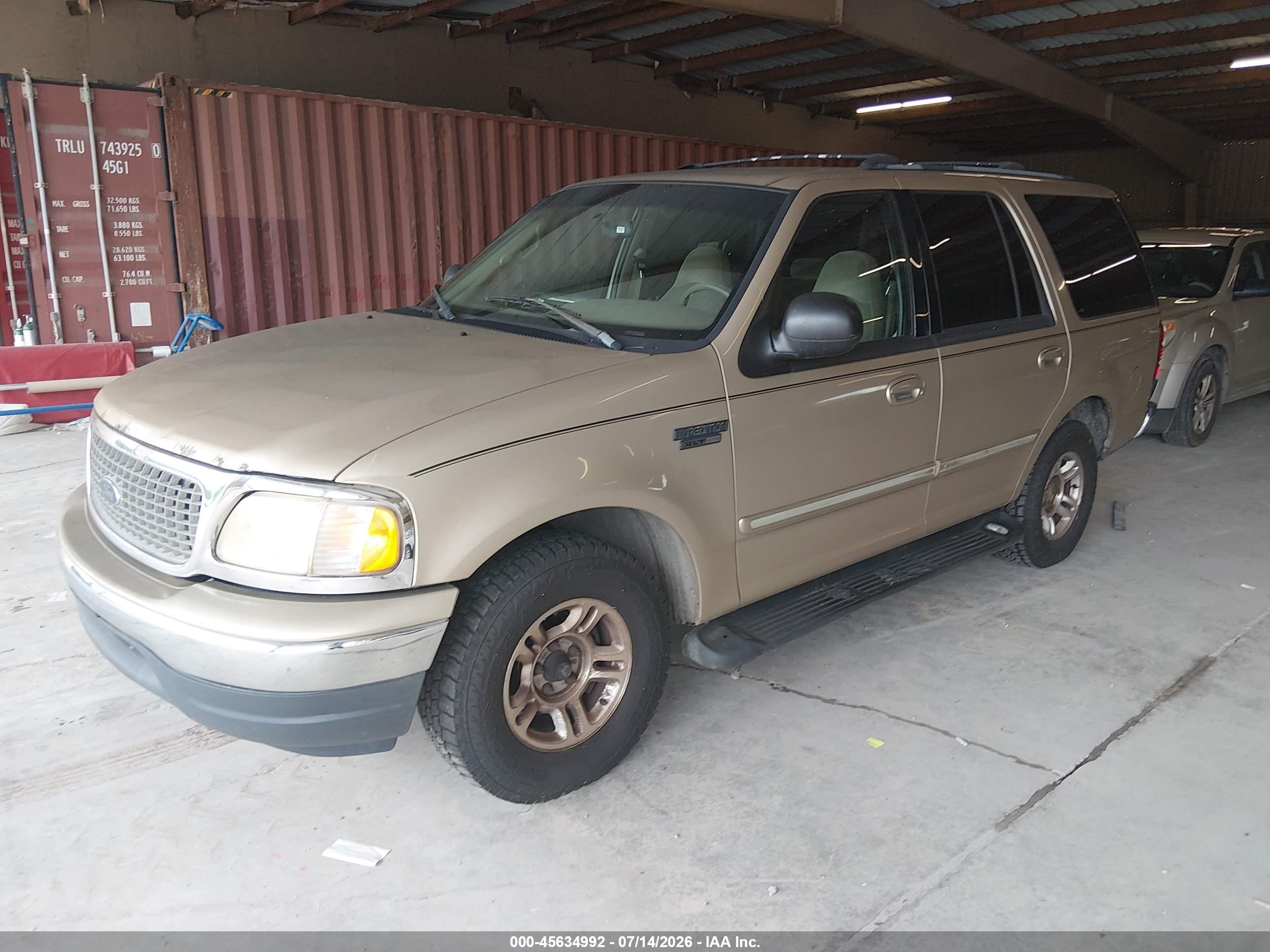 2000 Ford Expedition Xlt Gold vin: 1FMRU1568YLB25395