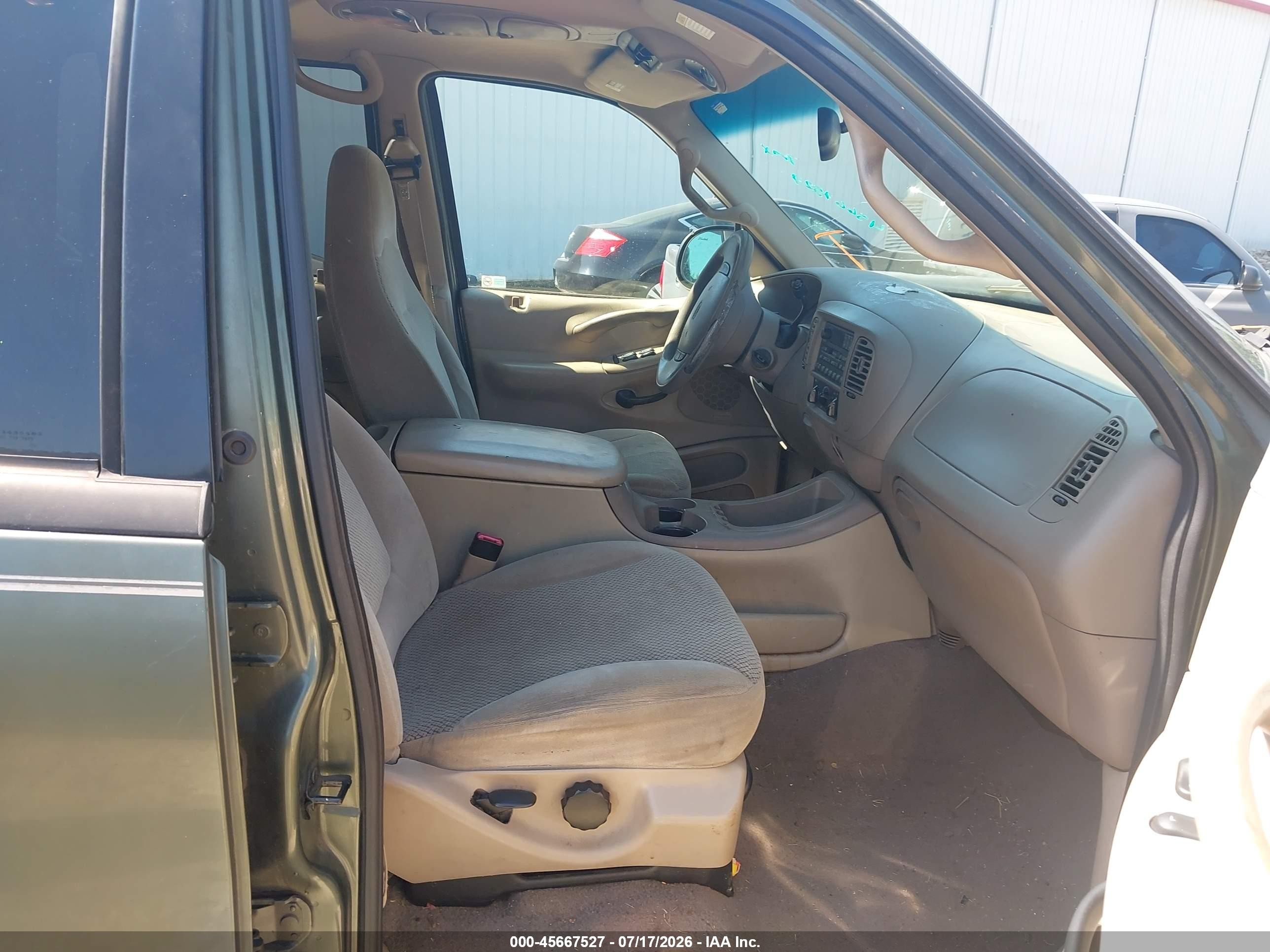 2000 Ford Expedition Xlt Green vin: 1FMRU1569YLB04281