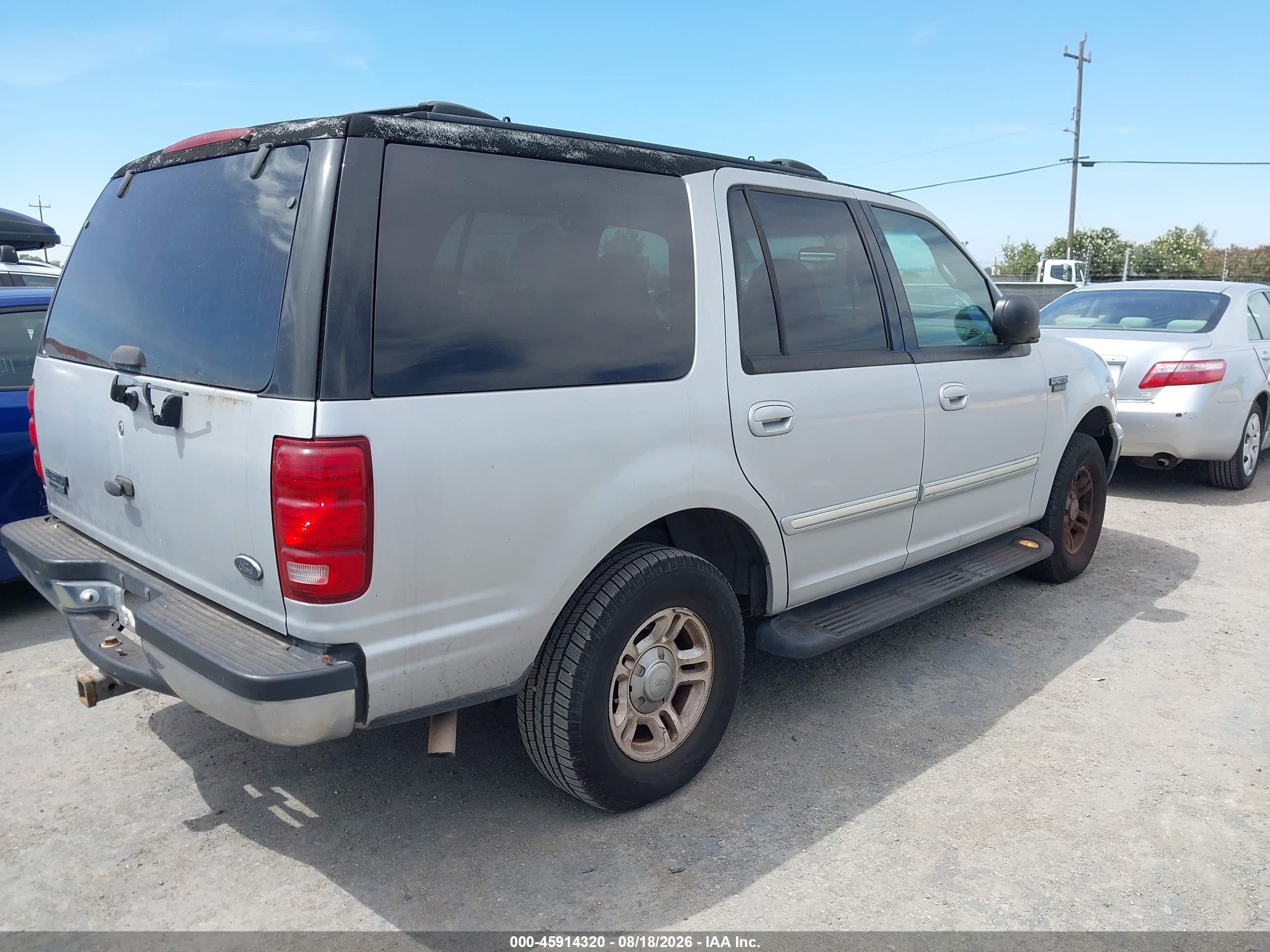 2000 Ford Expedition Xlt Gray vin: 1FMRU156XYLC32710