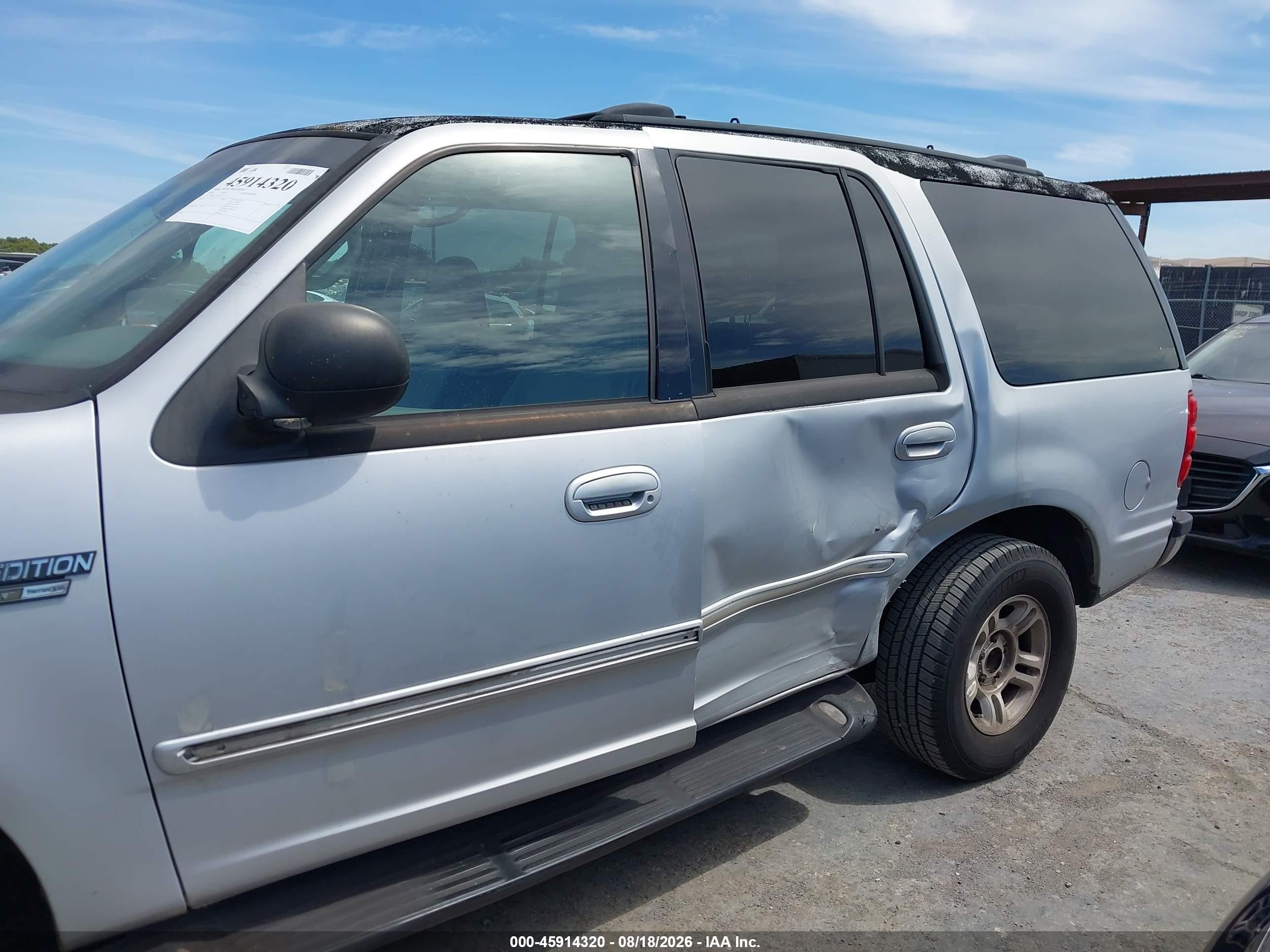 2000 Ford Expedition Xlt Gray vin: 1FMRU156XYLC32710