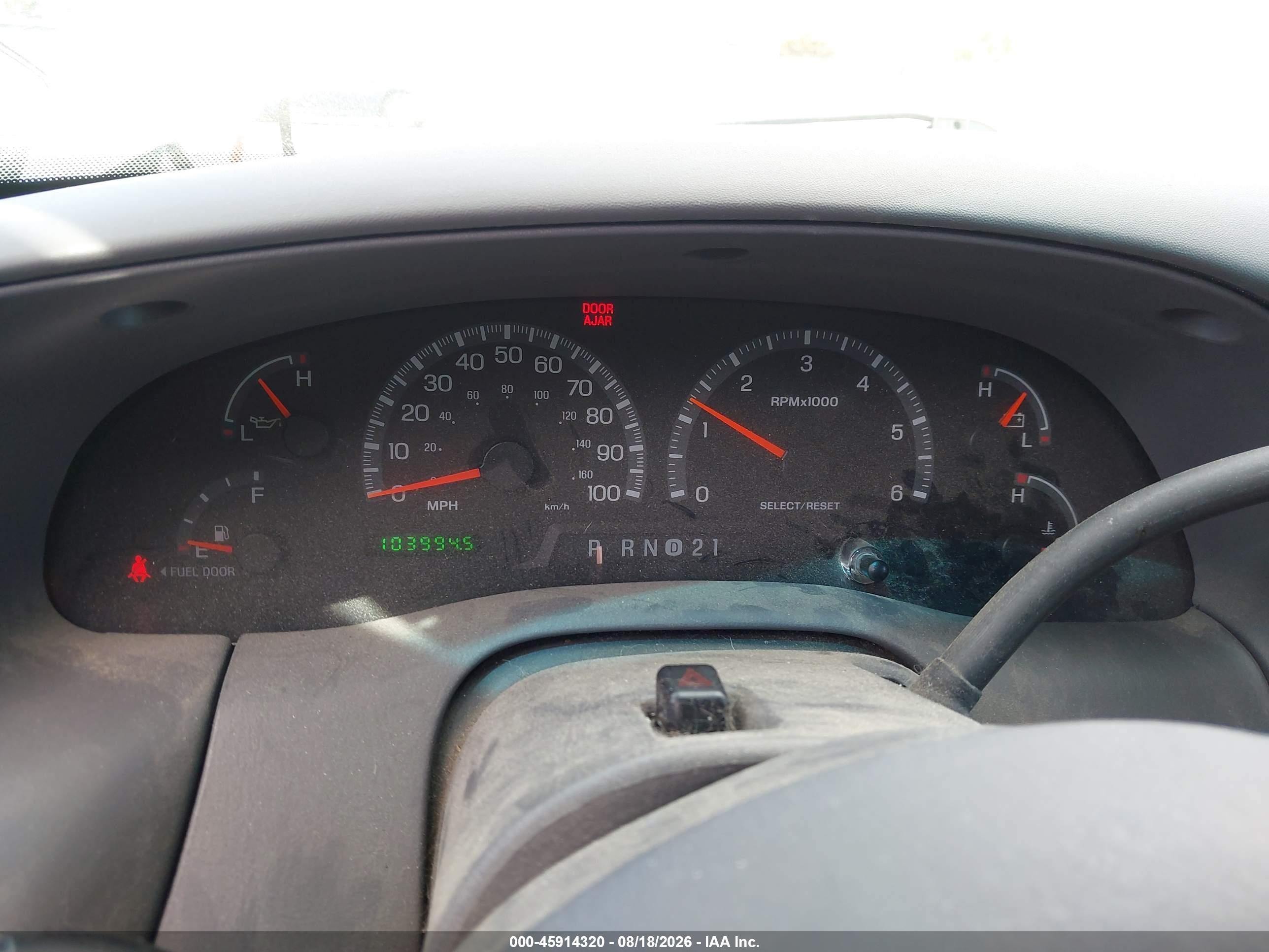 2000 Ford Expedition Xlt Gray vin: 1FMRU156XYLC32710