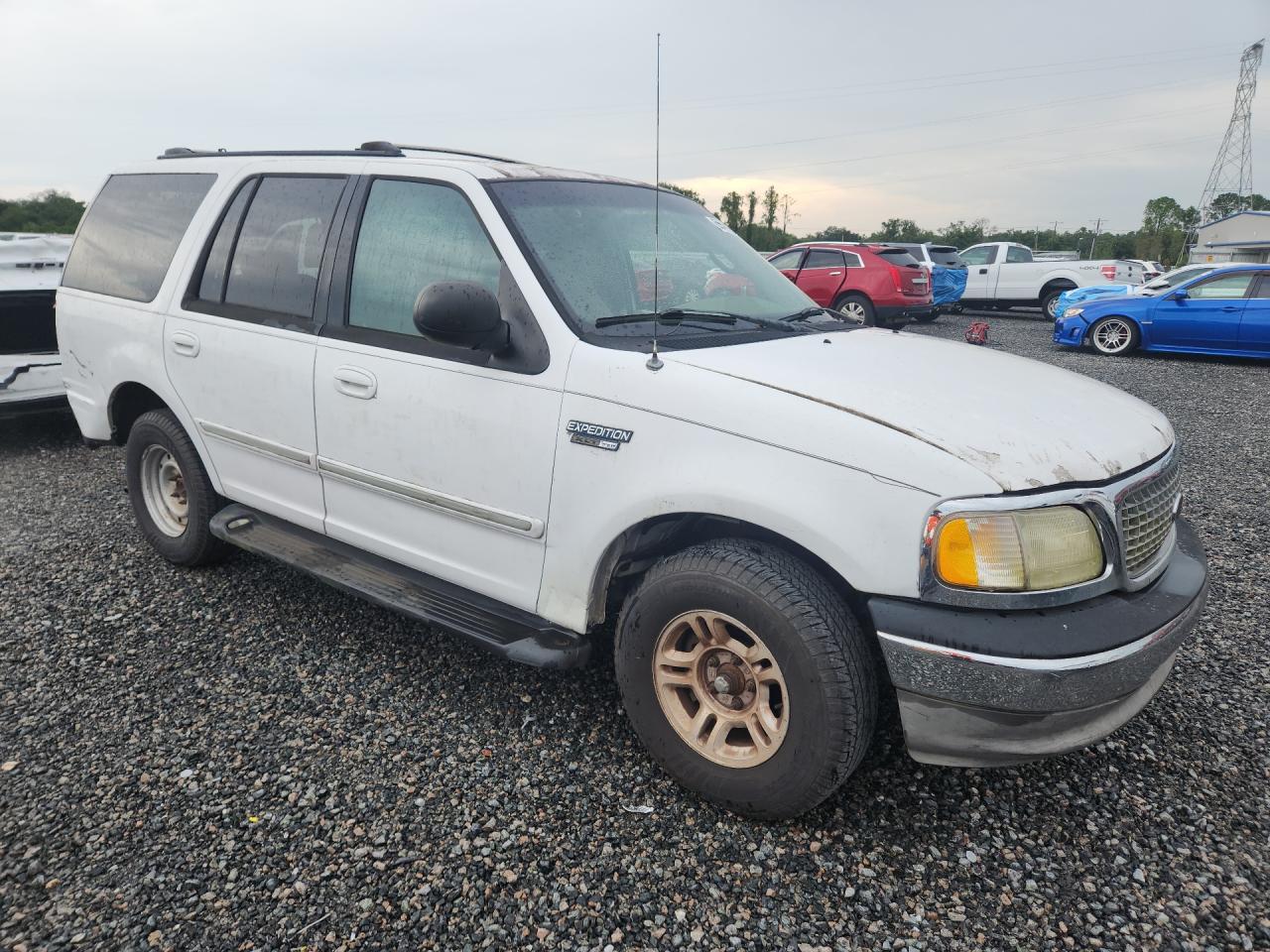 2001 Ford Expedition Xlt White vin: 1FMRU15L01LB80015