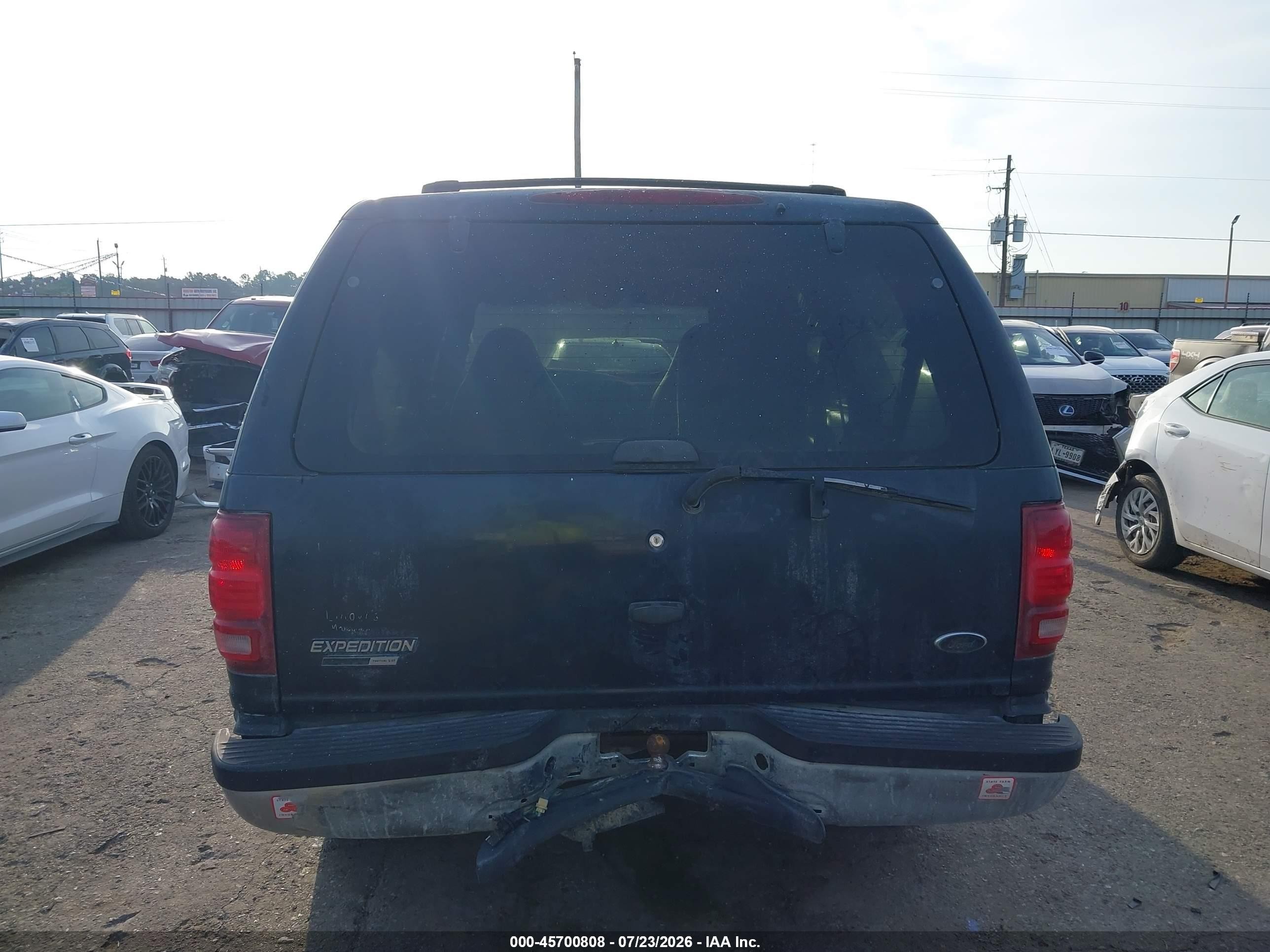 2001 Ford Expedition Xlt Dark Blue vin: 1FMRU15L21LB10158
