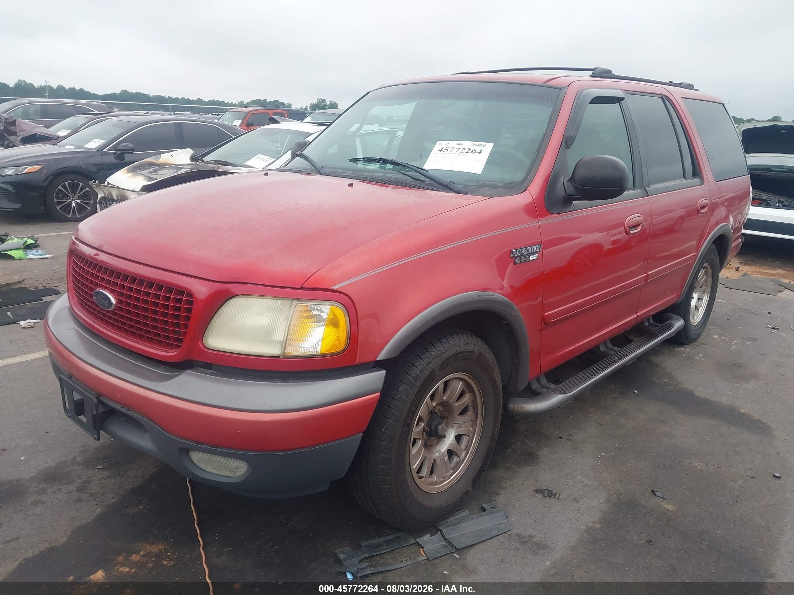 2000 Ford Expedition Xlt Red vin: 1FMRU15L2YLC15602
