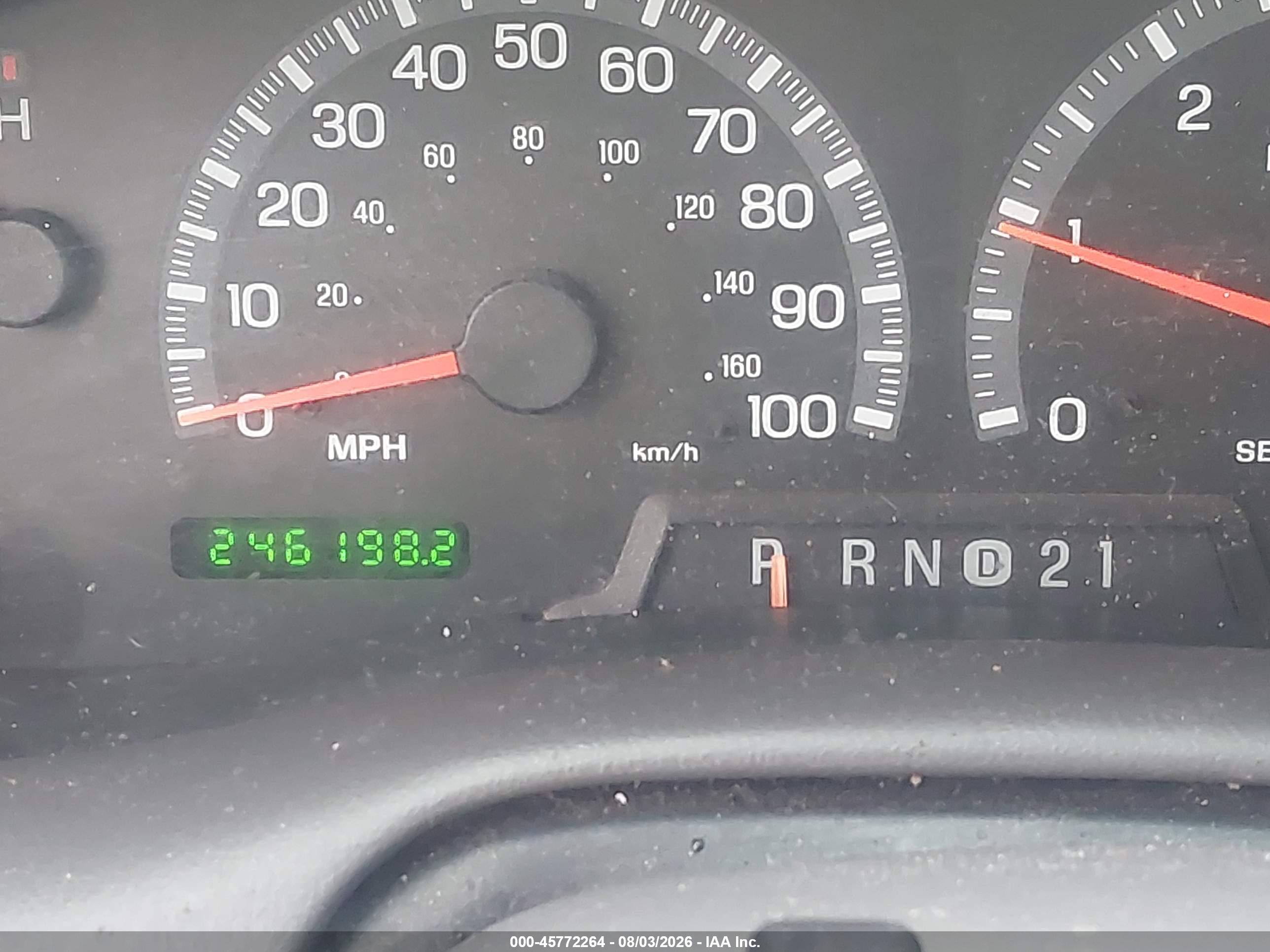 2000 Ford Expedition Xlt Red vin: 1FMRU15L2YLC15602