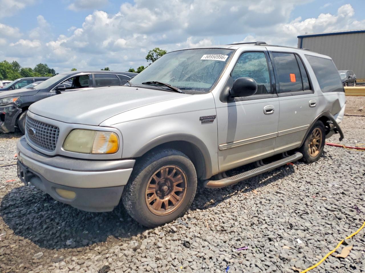 2002 Ford Expedition Xlt Silver vin: 1FMRU15L32LA49565