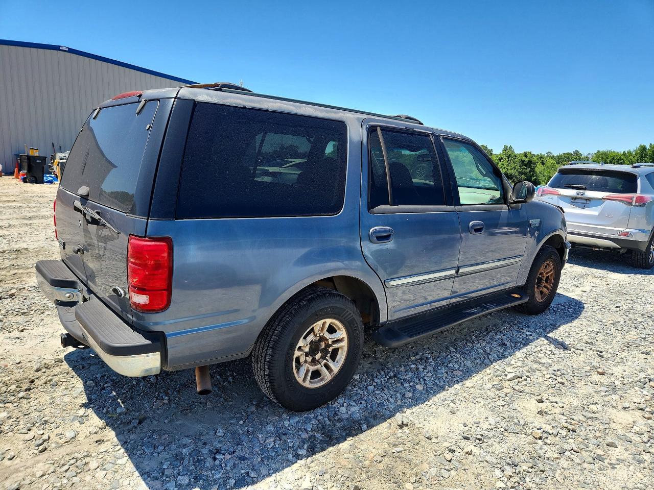 2002 Ford Expedition Xlt Blue vin: 1FMRU15L52LA12761