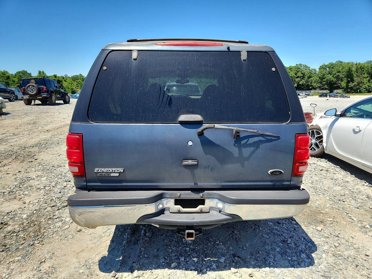 2002 Ford Expedition Xlt Blue vin: 1FMRU15L52LA12761