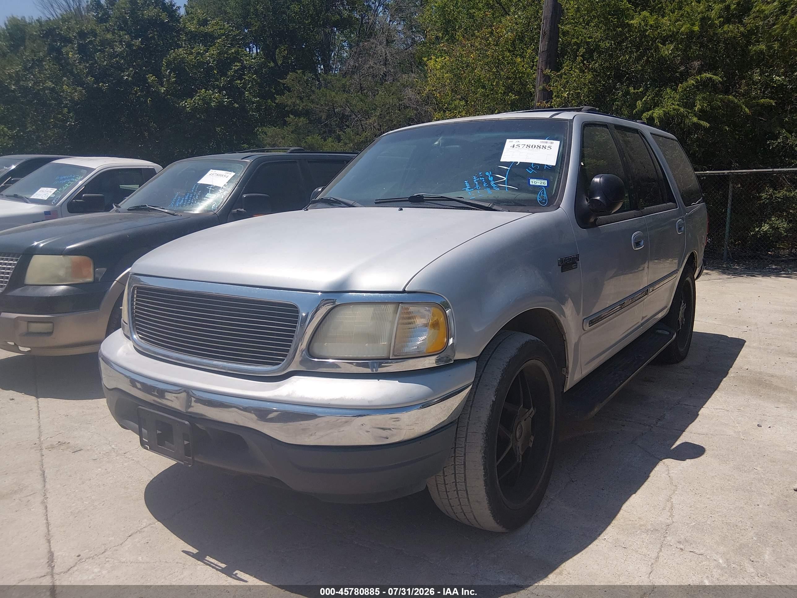 2001 Ford Expedition Xlt Beige vin: 1FMRU15L61LA26540