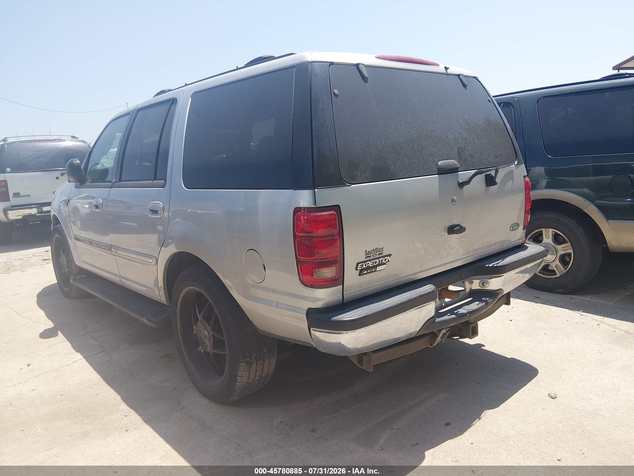 2001 Ford Expedition Xlt Beige vin: 1FMRU15L61LA26540