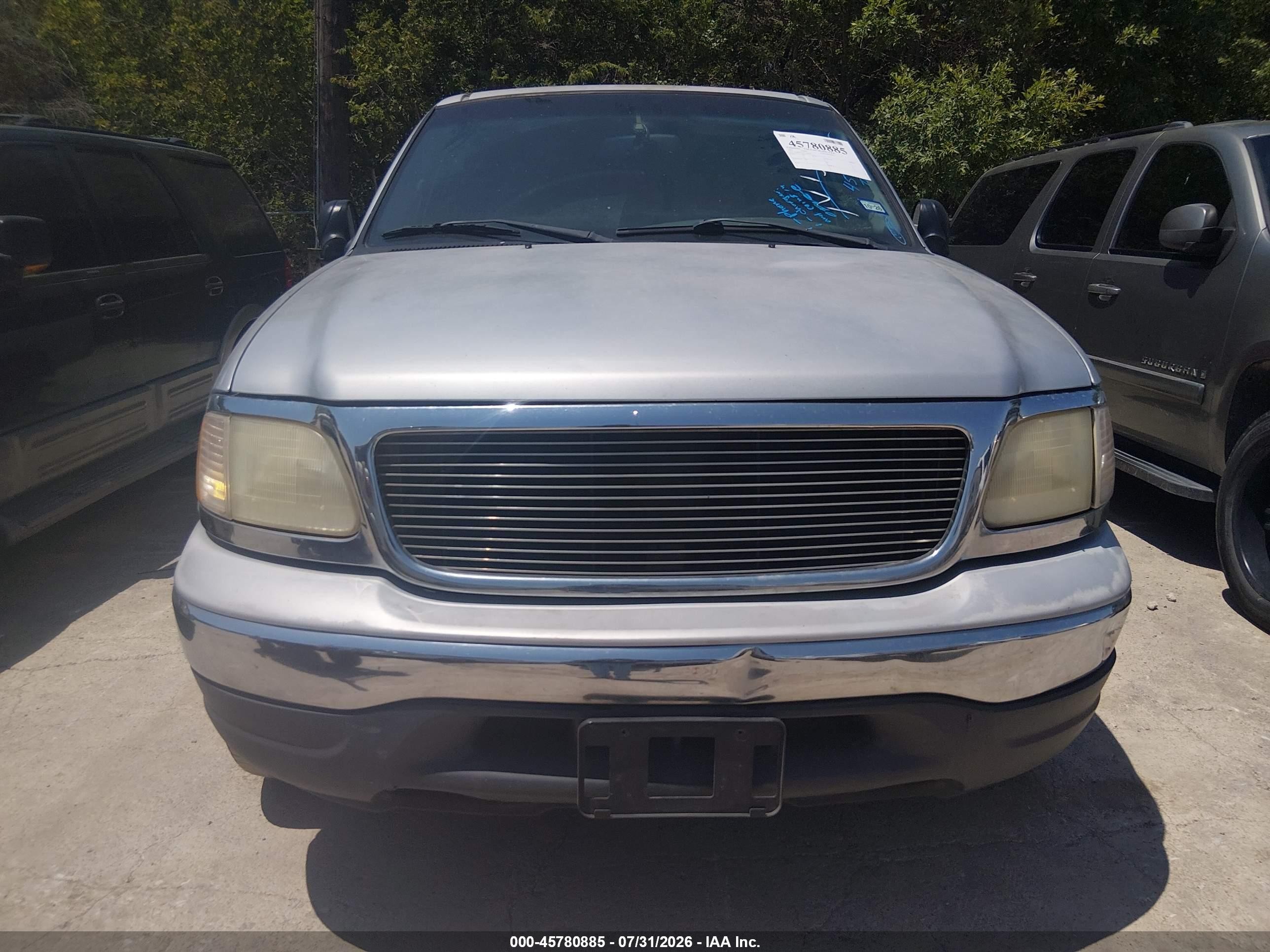 2001 Ford Expedition Xlt Beige vin: 1FMRU15L61LA26540