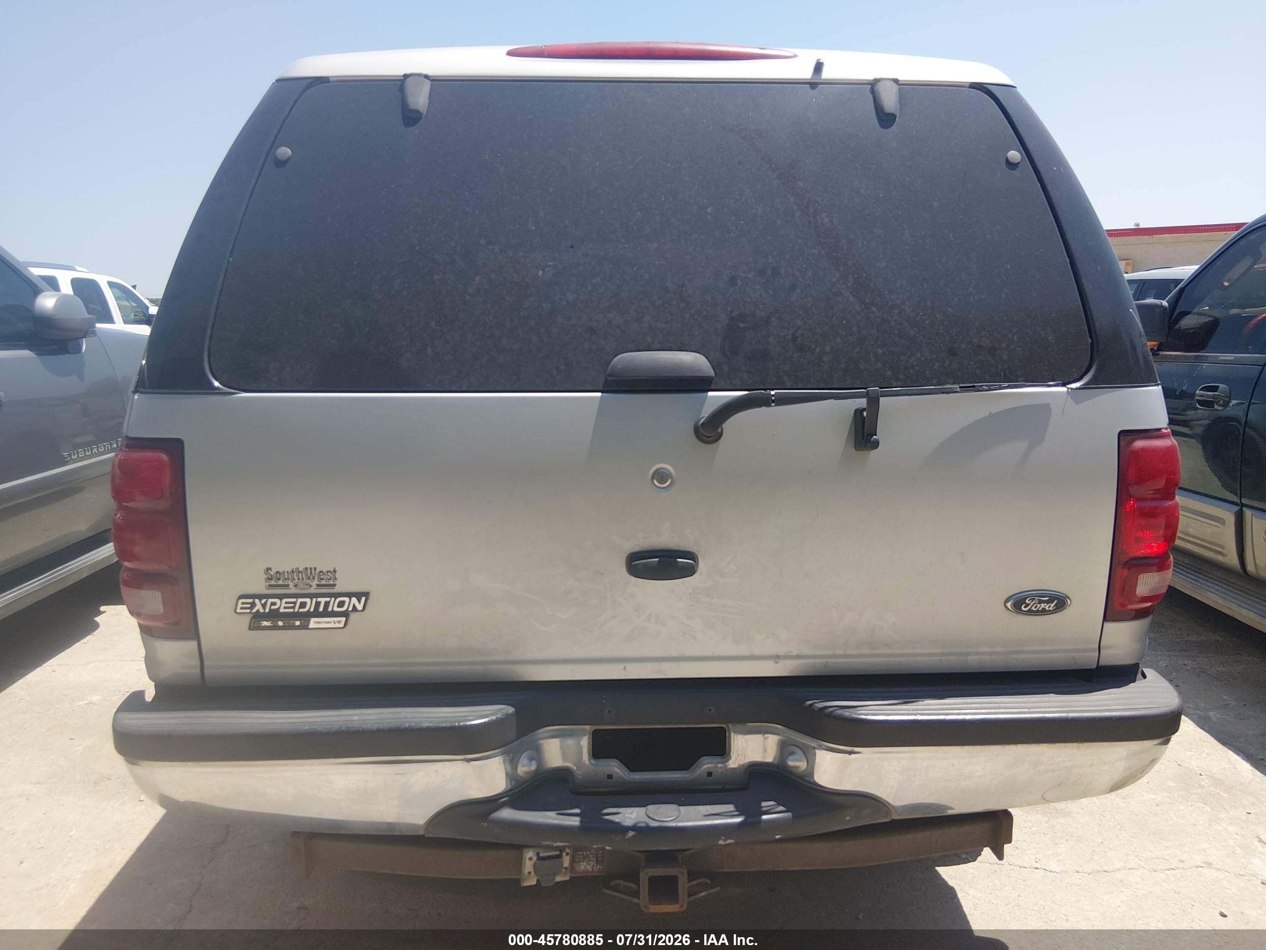 2001 Ford Expedition Xlt Beige vin: 1FMRU15L61LA26540