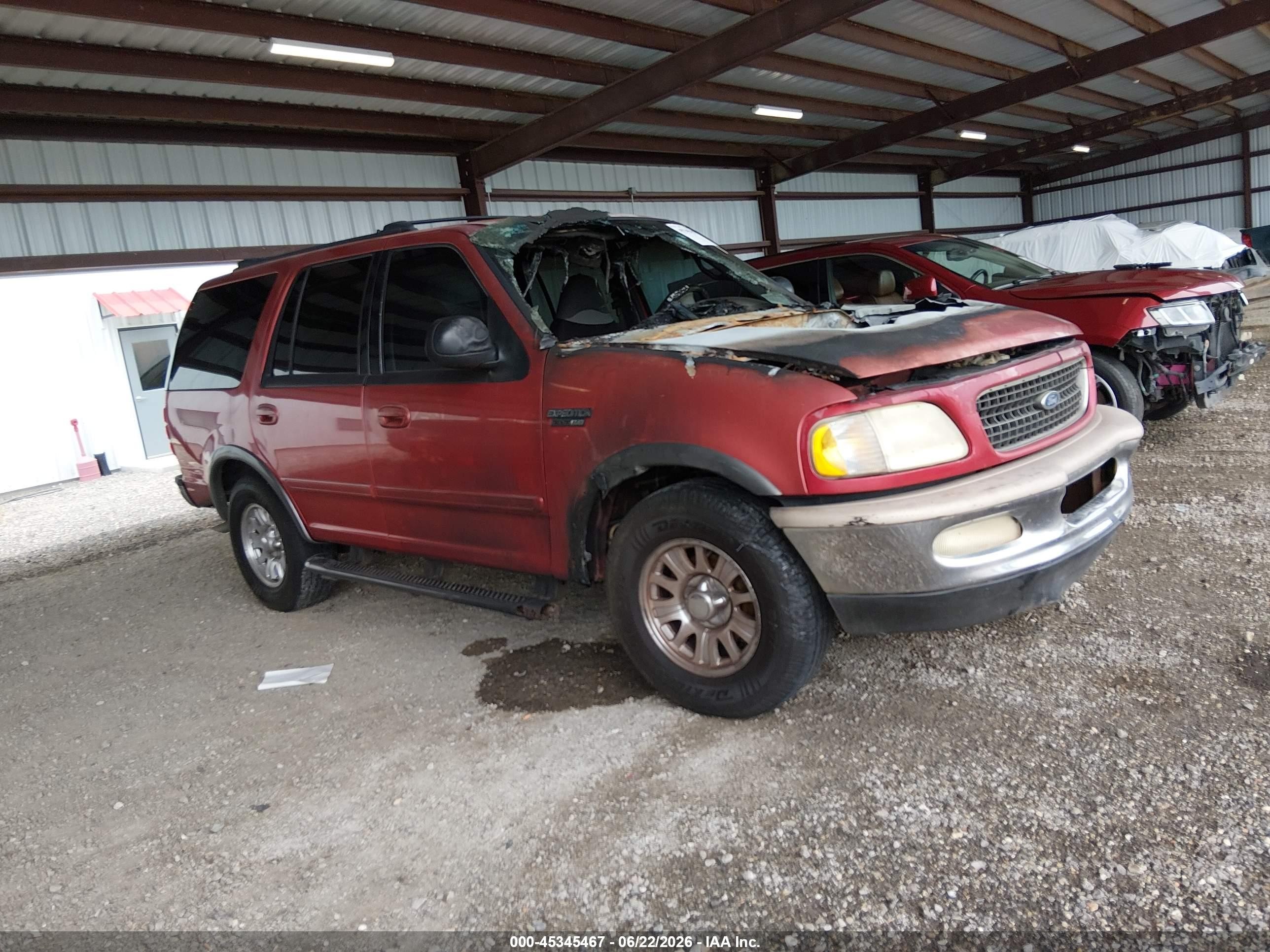 2000 Ford Expedition Xlt Красный vin: 1FMRU15L8YLC45932