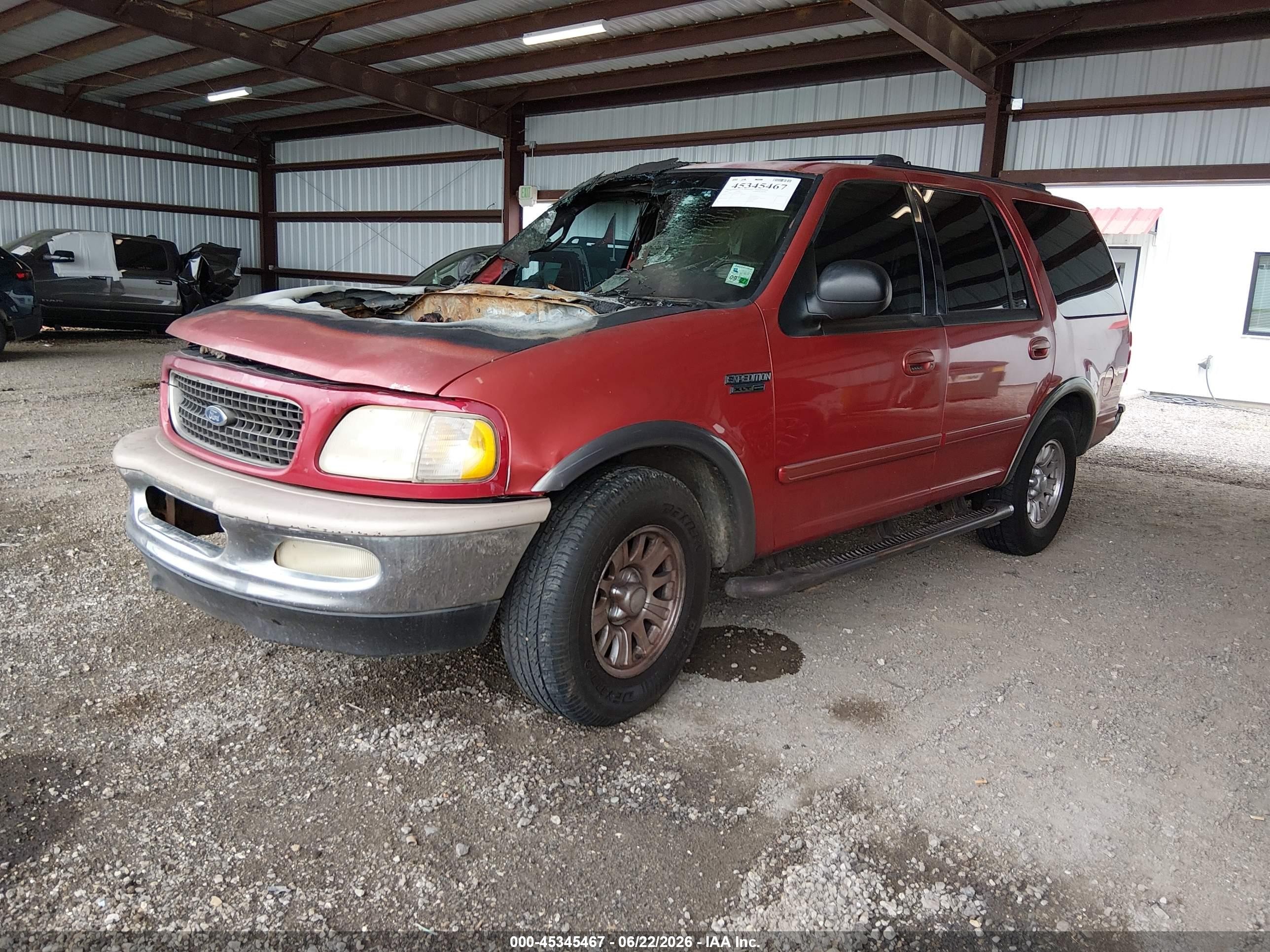 2000 Ford Expedition Xlt Красный vin: 1FMRU15L8YLC45932