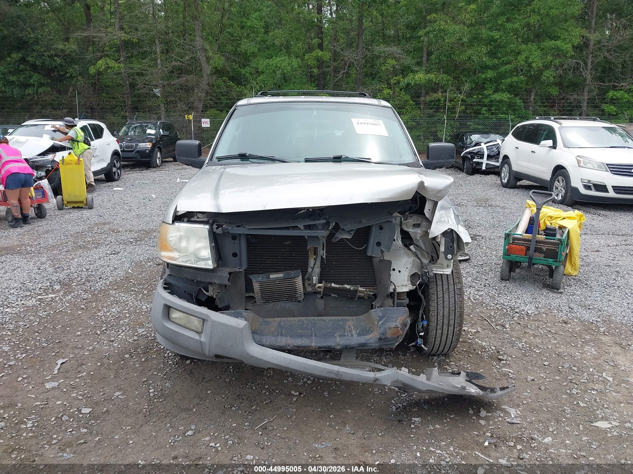 2003 Ford Expedition Xlt Silver vin: 1FMRU15W03LC57138