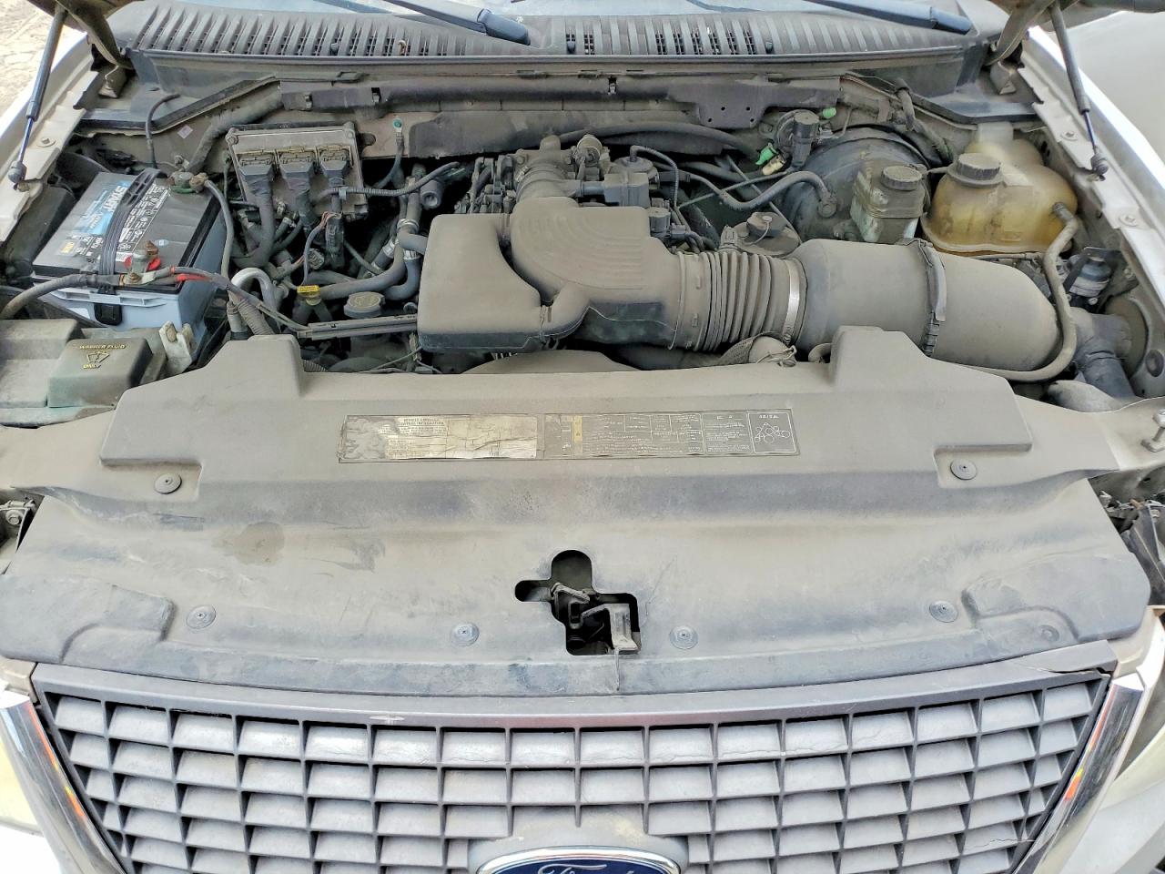 2004 Ford Expedition Xlt Gray vin: 1FMRU15W04LA01969