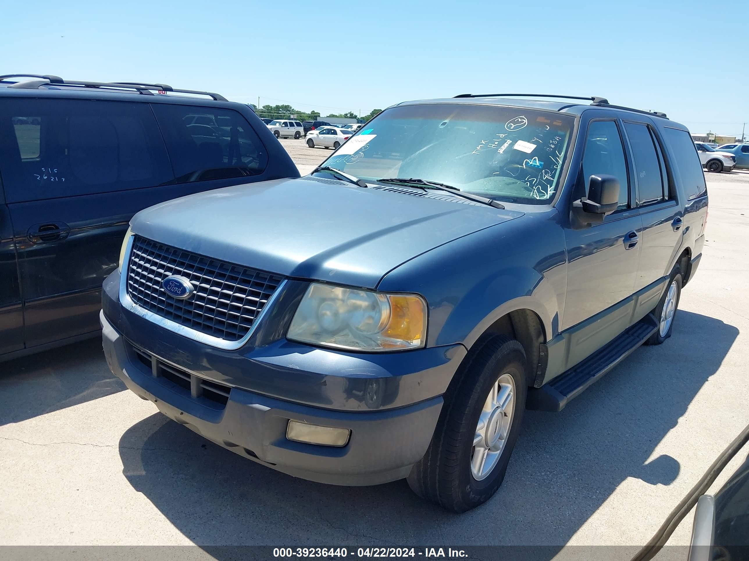 2004 Ford Expedition Xlt Blue vin: 1FMRU15W04LA45311