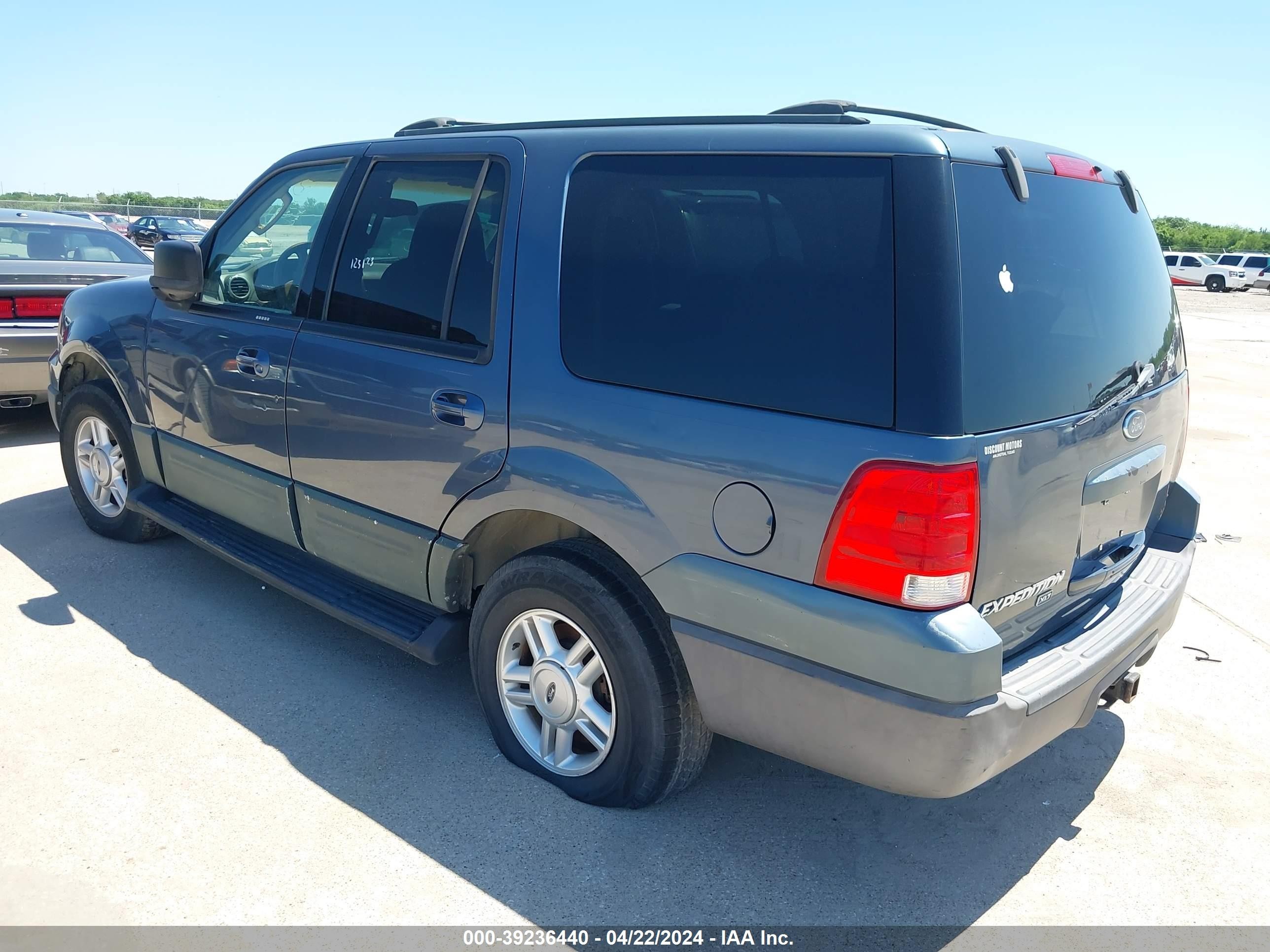 2004 Ford Expedition Xlt Blue vin: 1FMRU15W04LA45311