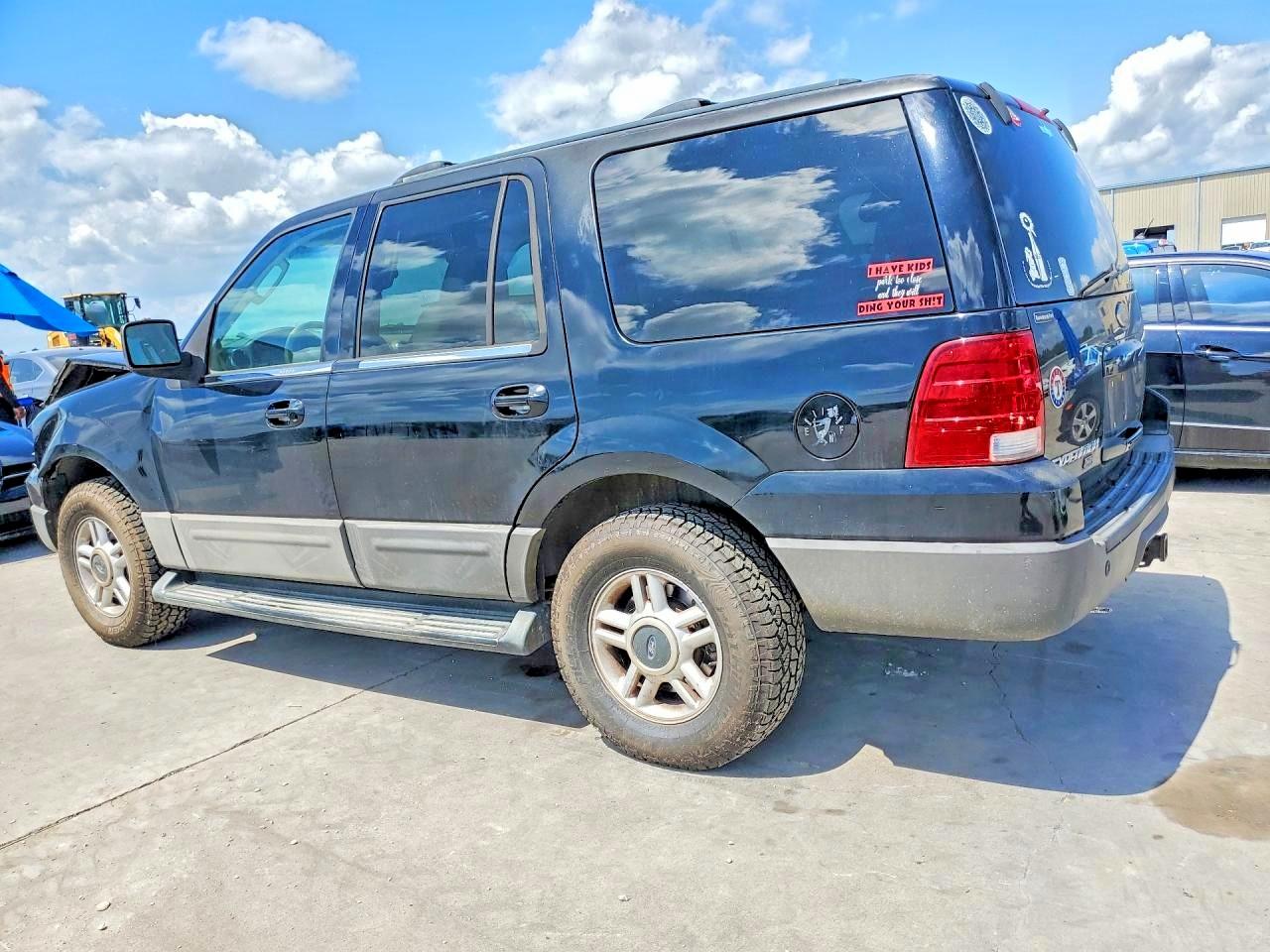 2003 Ford Expedition Xlt Black vin: 1FMRU15W13LA91874