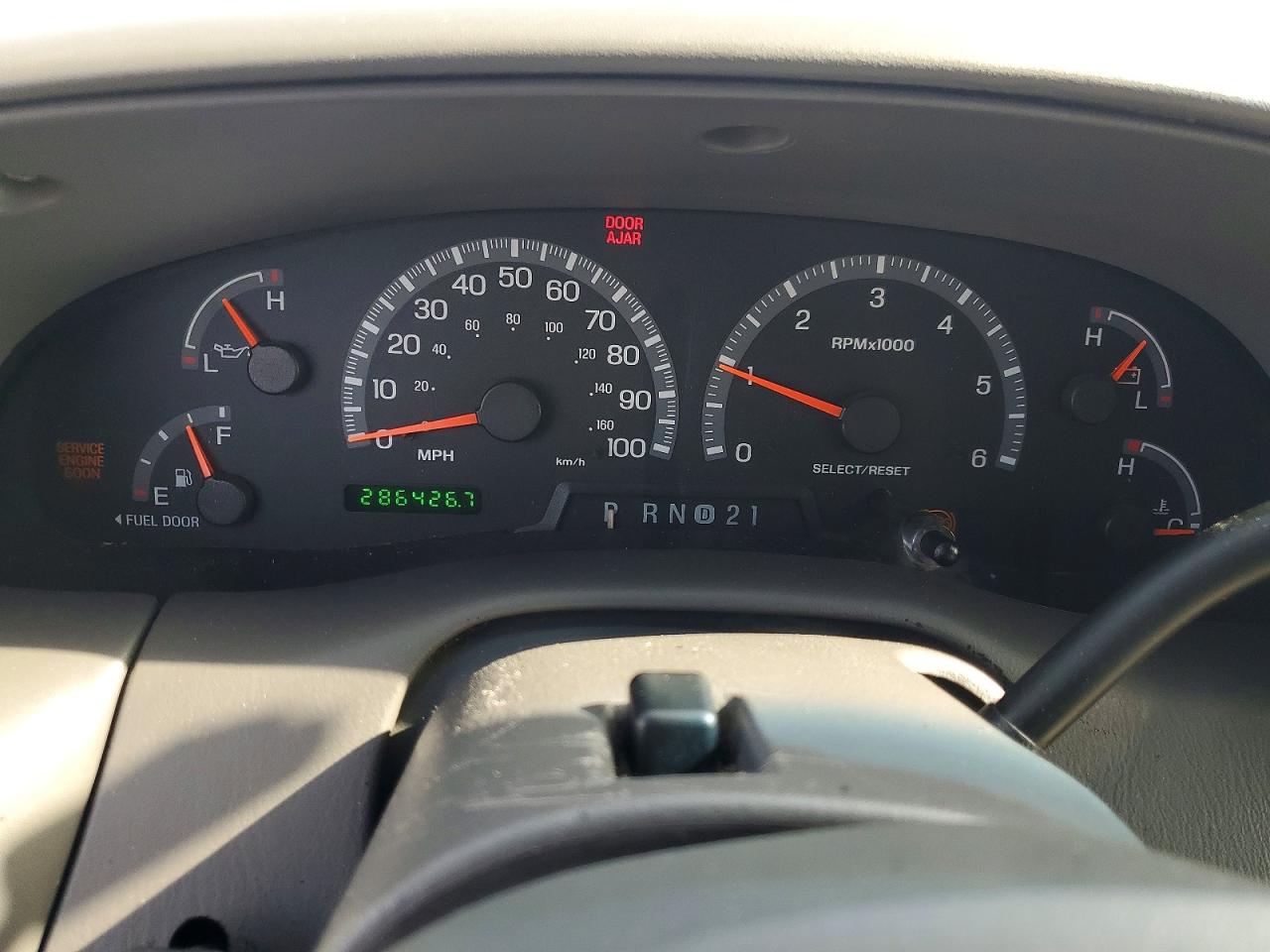 2001 Ford Expedition Xlt White vin: 1FMRU15W21LB78891
