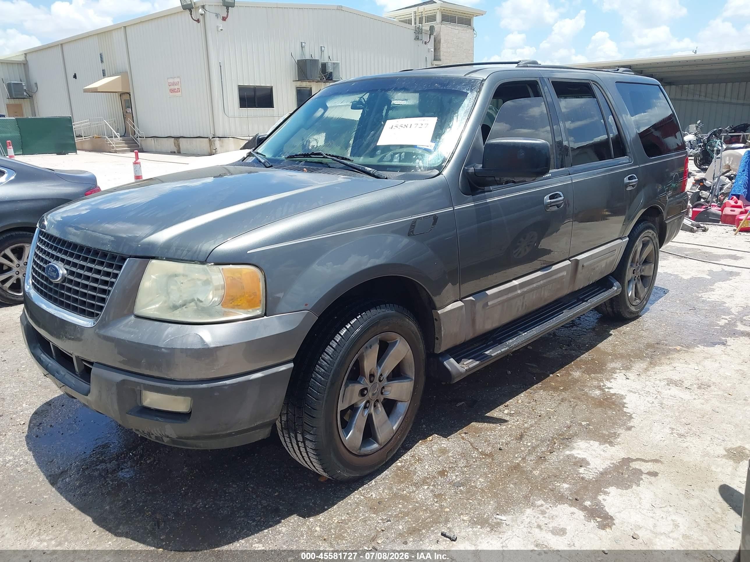 2004 Ford Expedition Xlt Gray vin: 1FMRU15W24LA01021