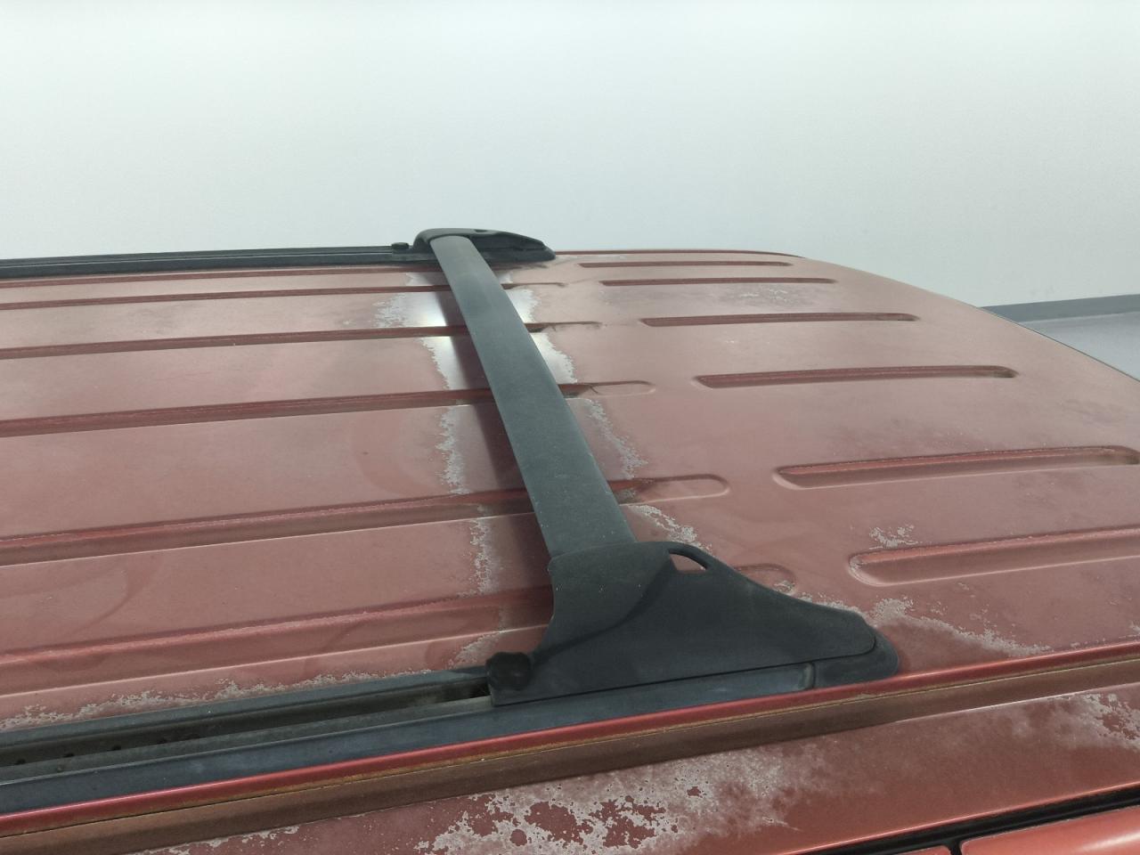 2004 Ford Expedition Xlt Red vin: 1FMRU15W24LB85439 Damage: Roof, Peeling, > 12 Inches