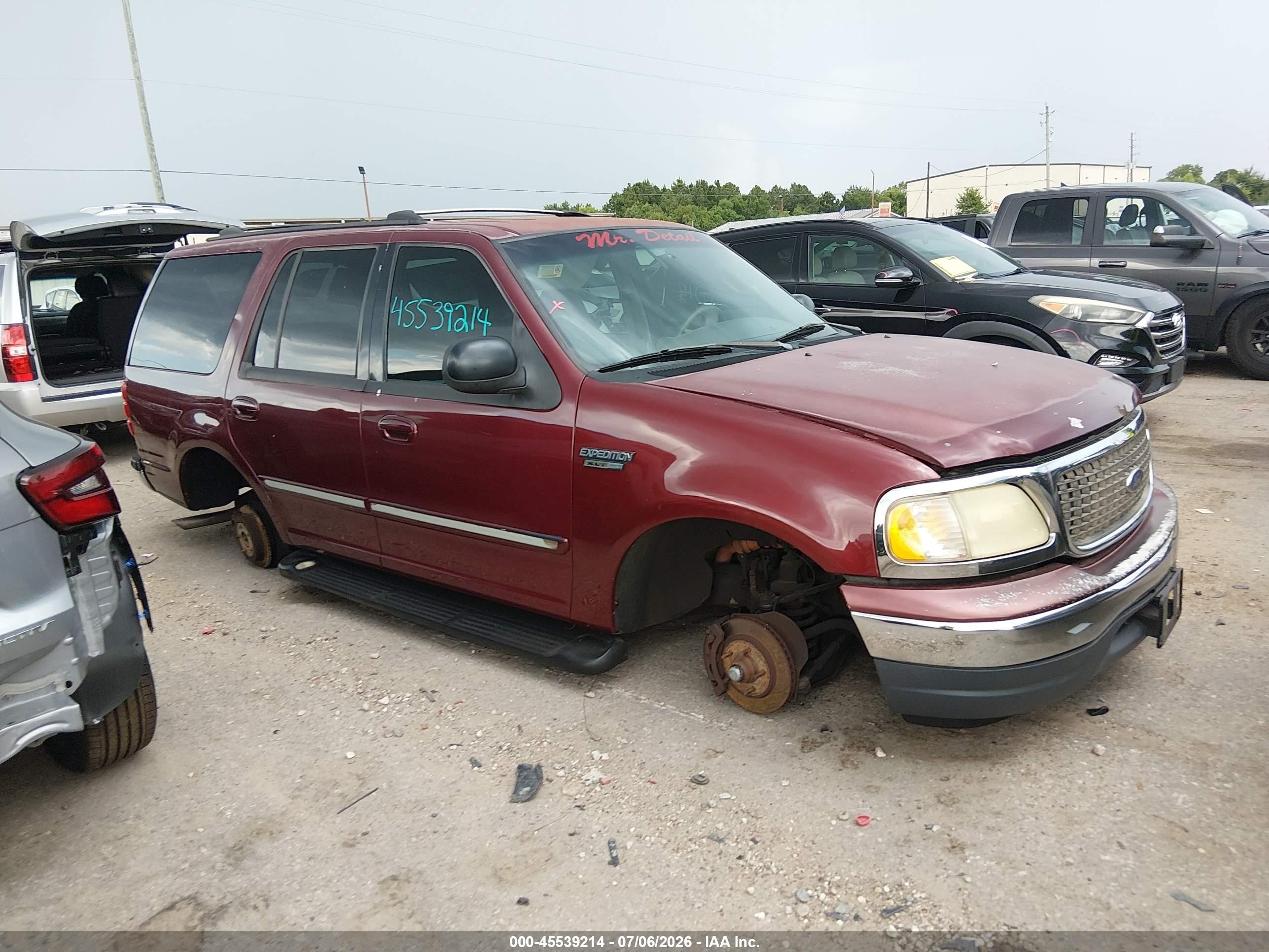 2001 Ford Expedition Xlt Maroon vin: 1FMRU15W41LB31989