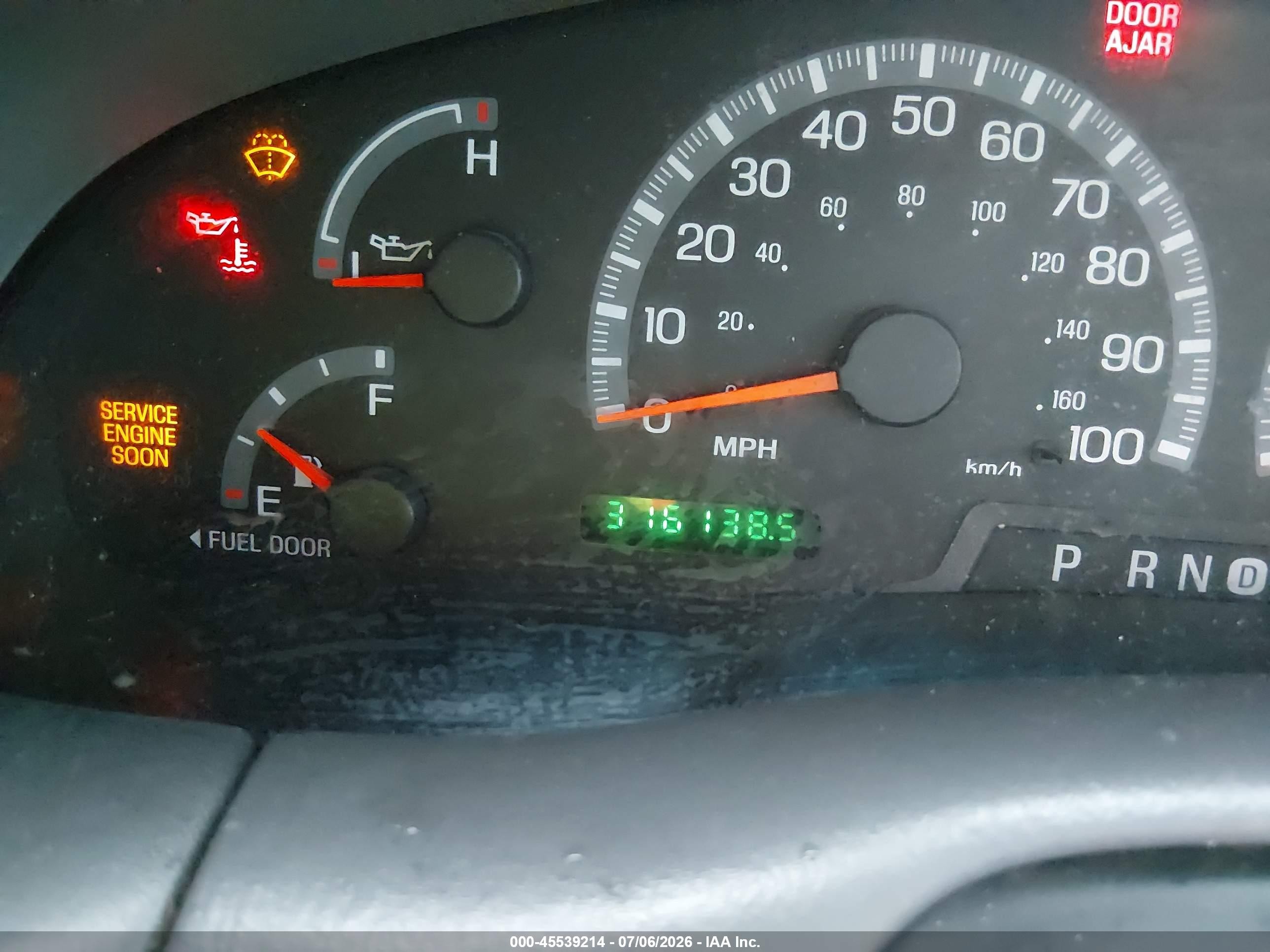 2001 Ford Expedition Xlt Maroon vin: 1FMRU15W41LB31989