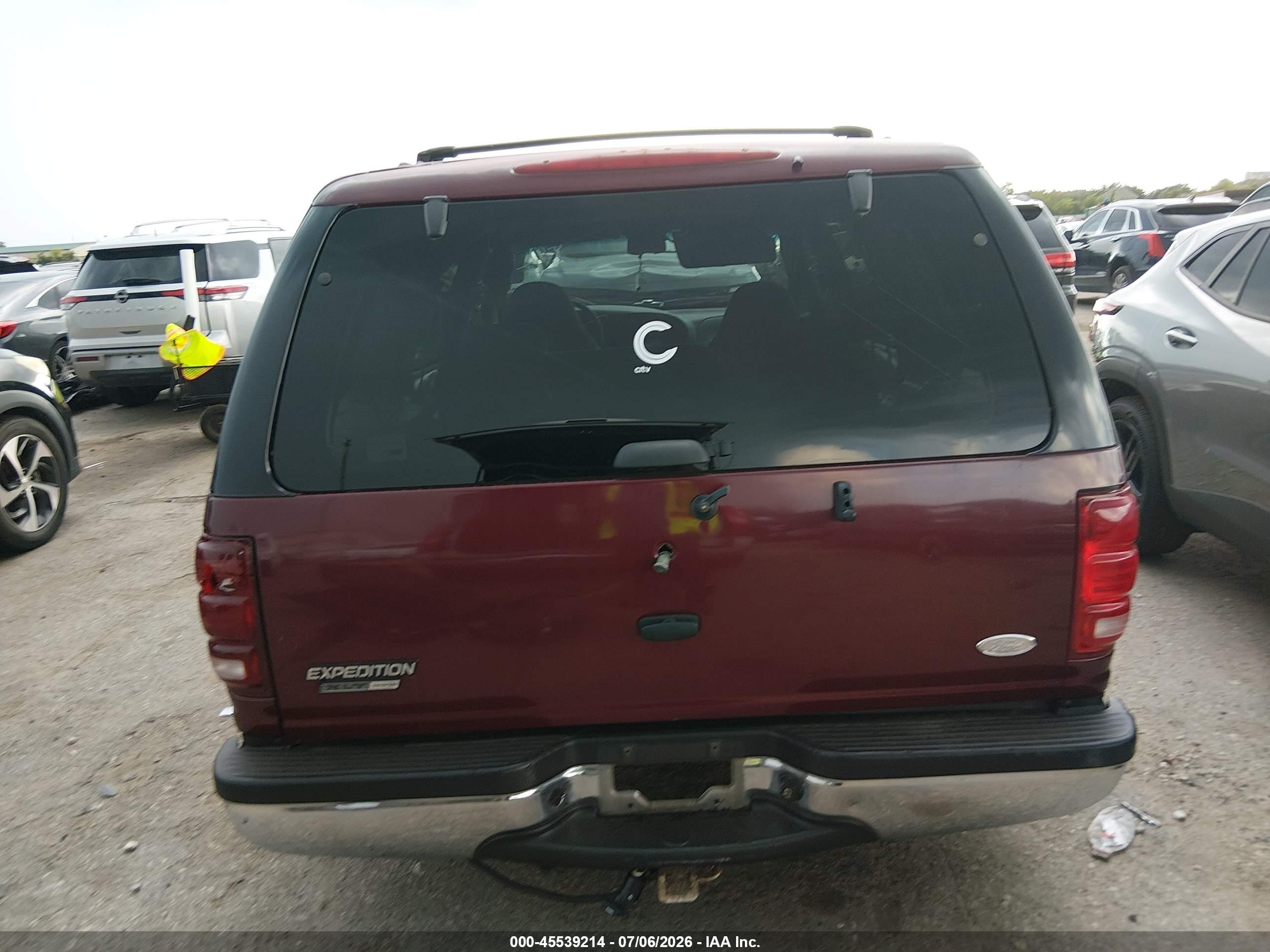 2001 Ford Expedition Xlt Maroon vin: 1FMRU15W41LB31989