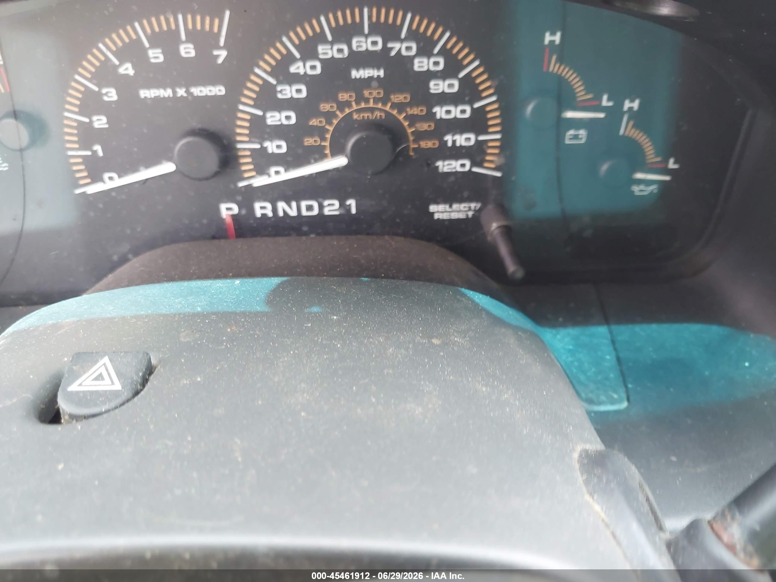 2003 Ford Expedition Xlt Silver vin: 1FMRU15W53LA22413
