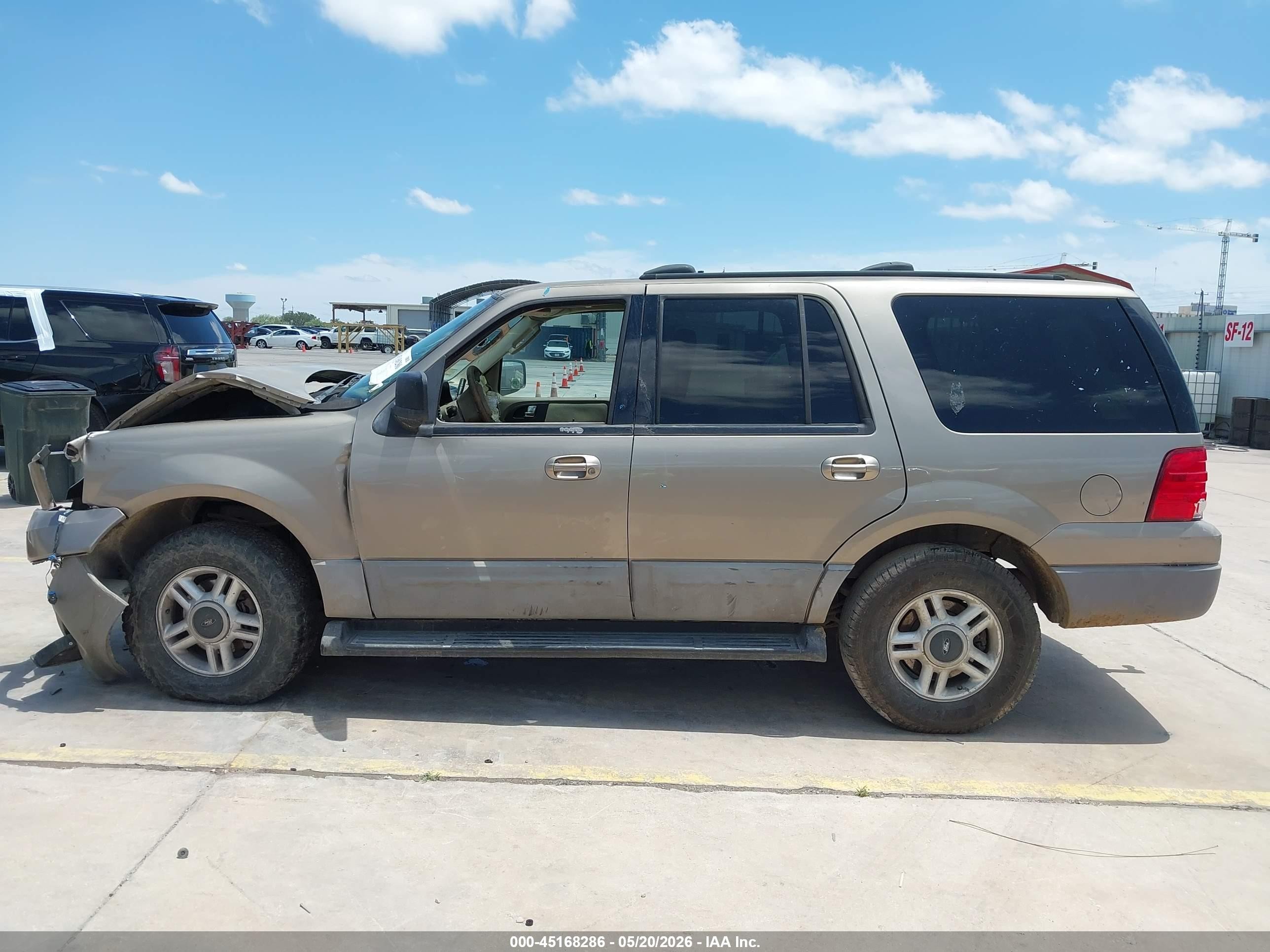 2003 Ford Expedition Xlt Brown vin: 1FMRU15W53LB38937