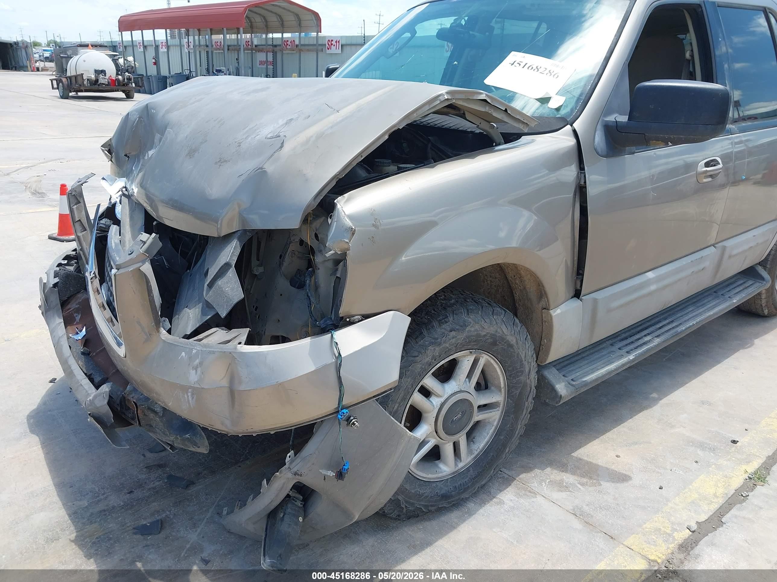 2003 Ford Expedition Xlt Brown vin: 1FMRU15W53LB38937