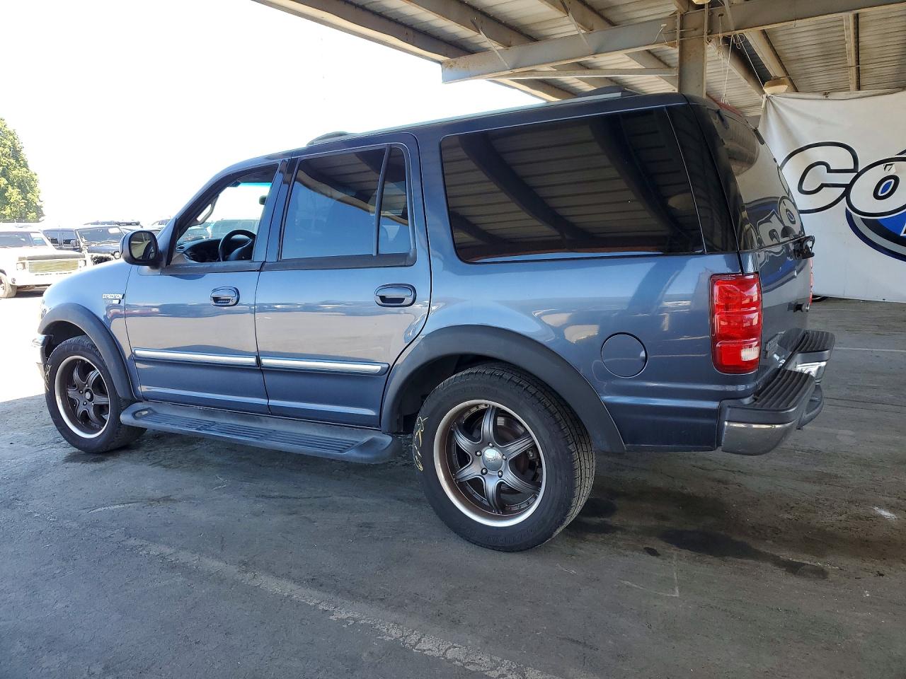 2002 Ford Expedition Xlt Blue vin: 1FMRU15W62LA46377