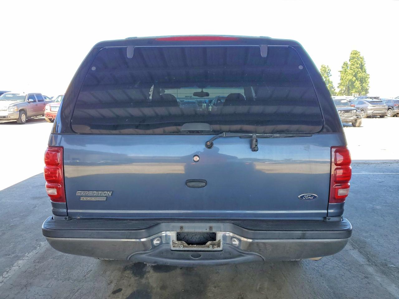 2002 Ford Expedition Xlt Blue vin: 1FMRU15W62LA46377