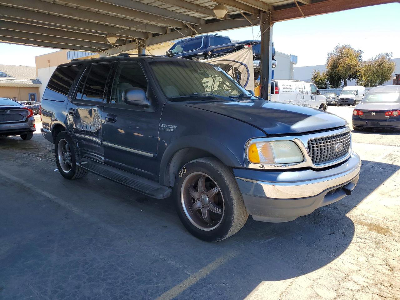2002 Ford Expedition Xlt Blue vin: 1FMRU15W62LA46377