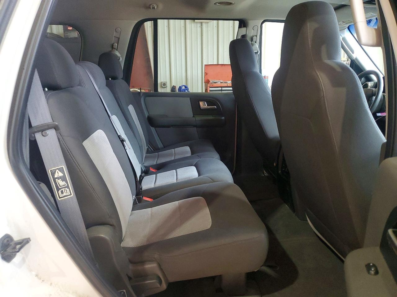 2003 Ford Expedition Xlt White vin: 1FMRU15W63LA83012