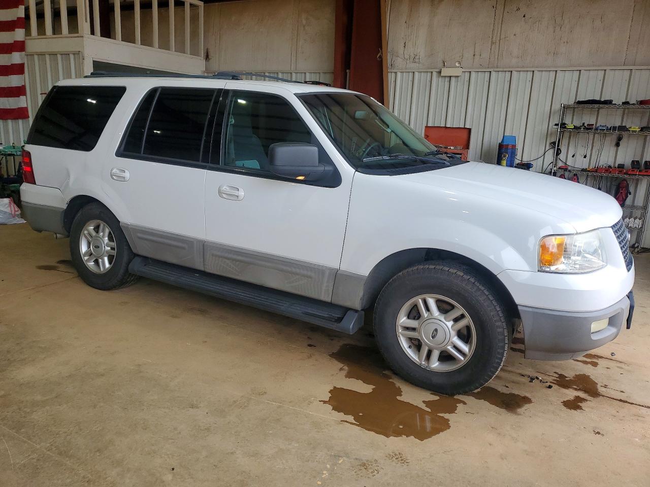 2003 Ford Expedition Xlt White vin: 1FMRU15W63LA83012
