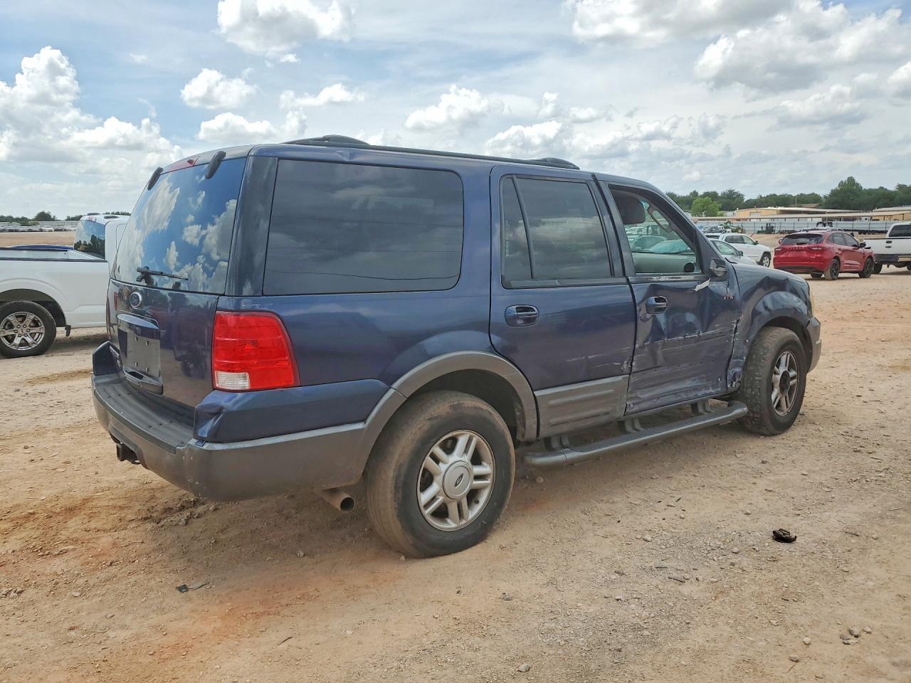 2004 Ford Expedition Xlt Blue vin: 1FMRU15W64LA37052