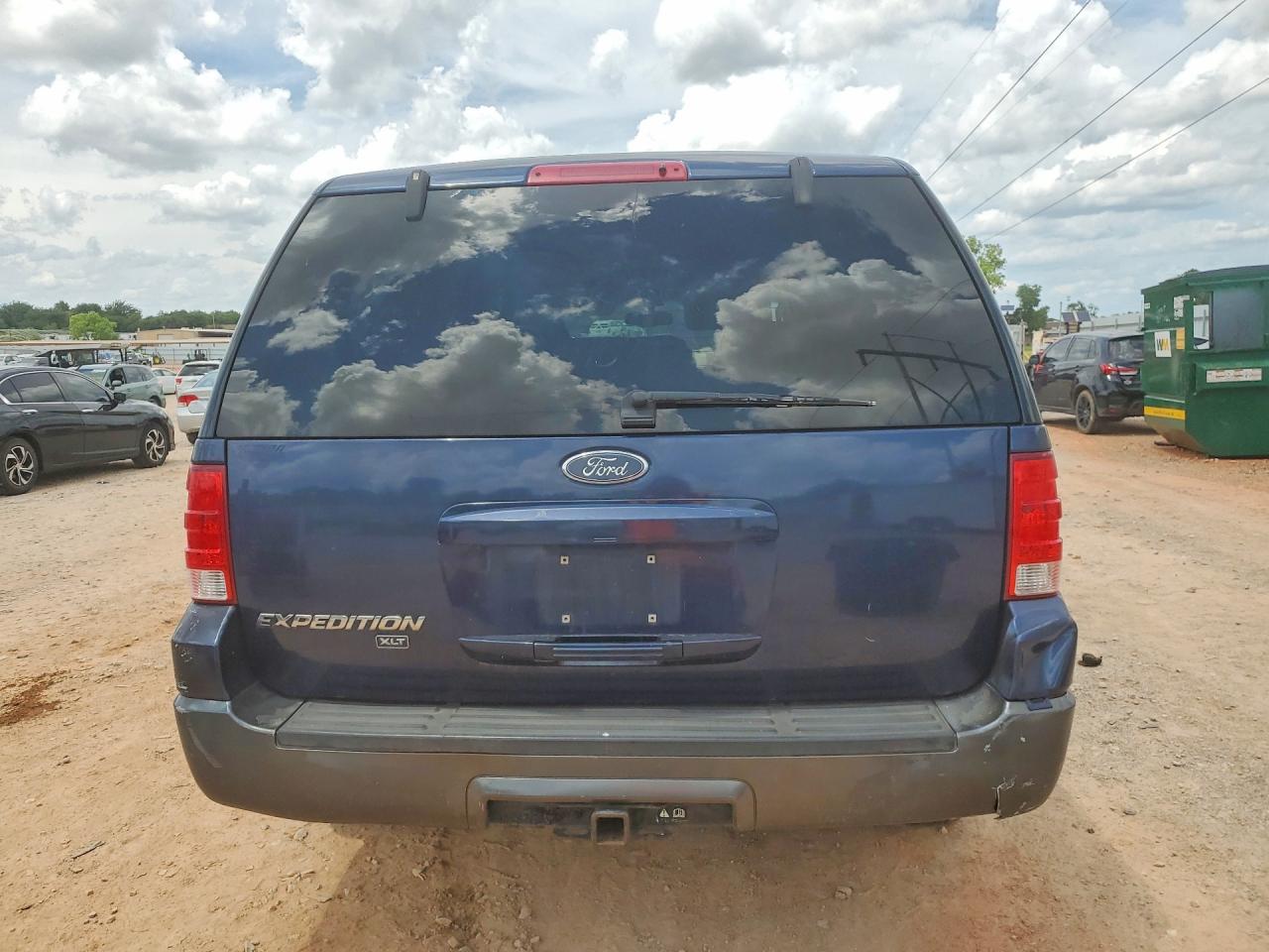 2004 Ford Expedition Xlt Blue vin: 1FMRU15W64LA37052