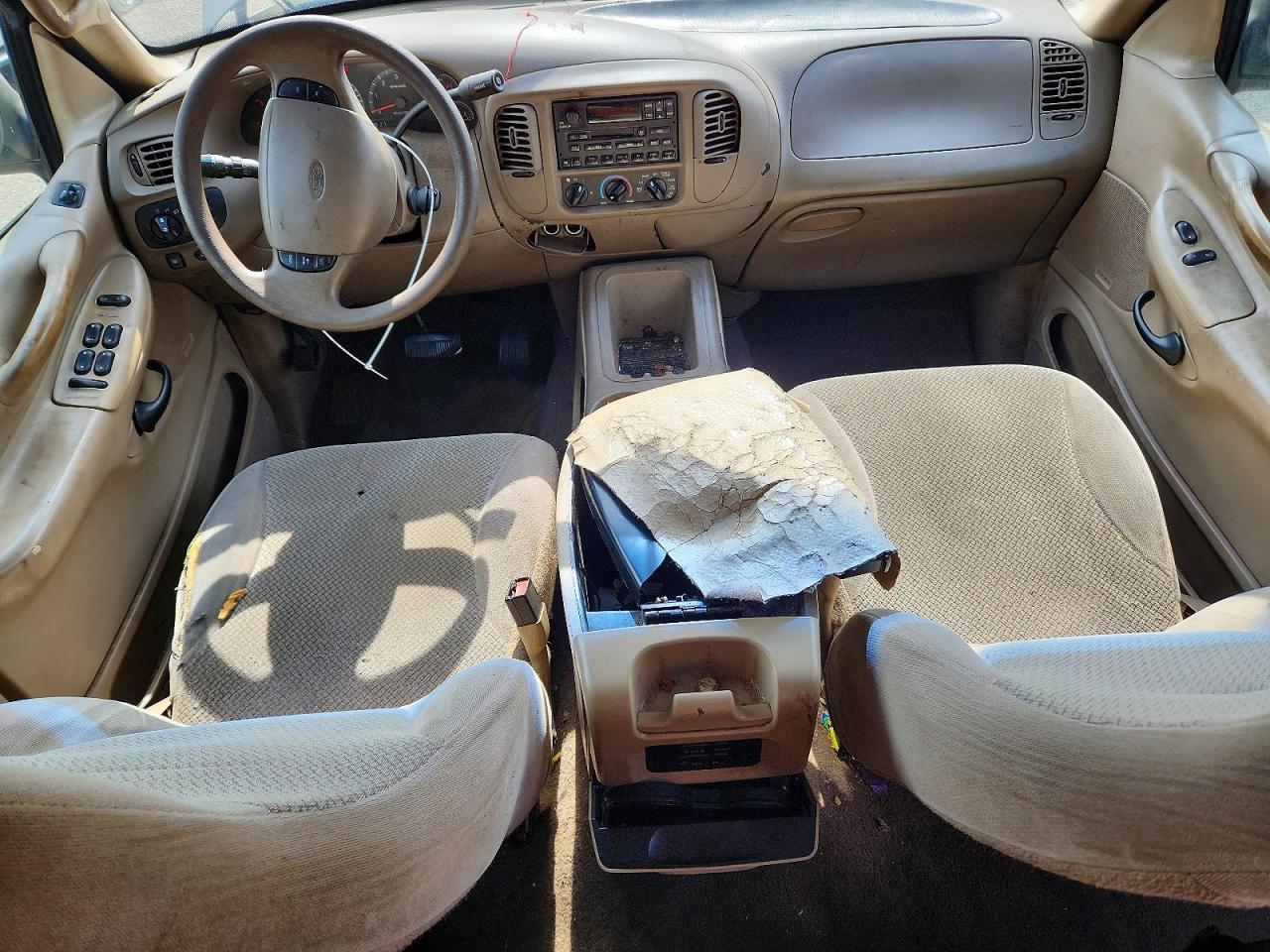 2001 Ford Expedition Xlt Tan vin: 1FMRU15W71LB81009