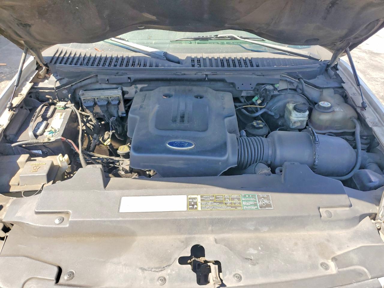 2003 Ford Expedition Xlt Silver vin: 1FMRU15W73LB78565