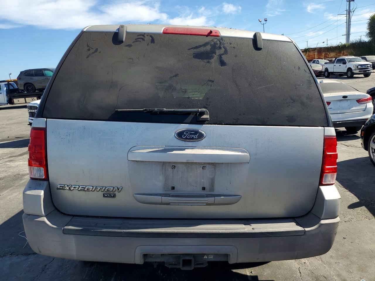 2003 Ford Expedition Xlt Silver vin: 1FMRU15W73LB78565
